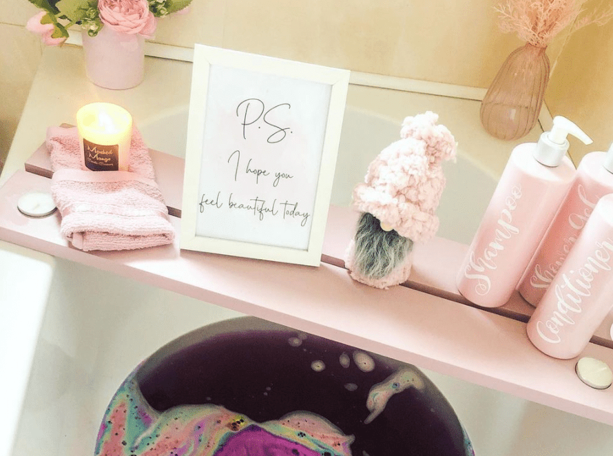 pink bath tray