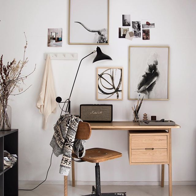 Schreibtischbereich im skandinavischen Stil
