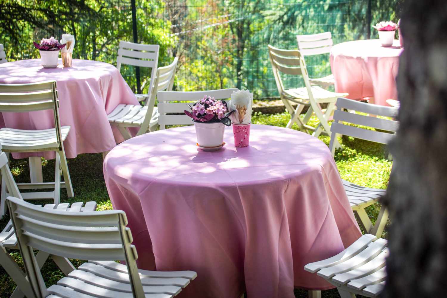 a round tablecloth