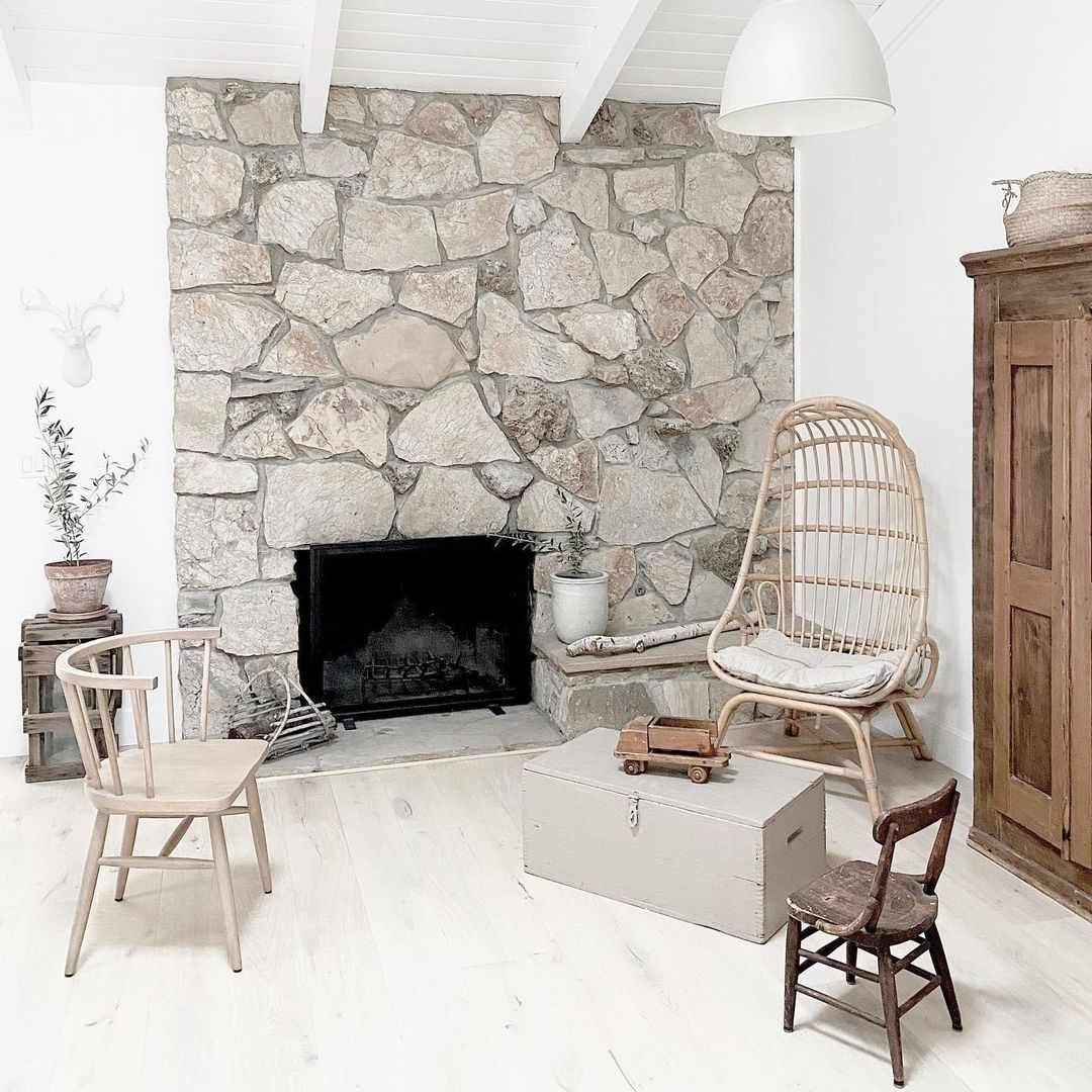 Farmhouse living room fireplace