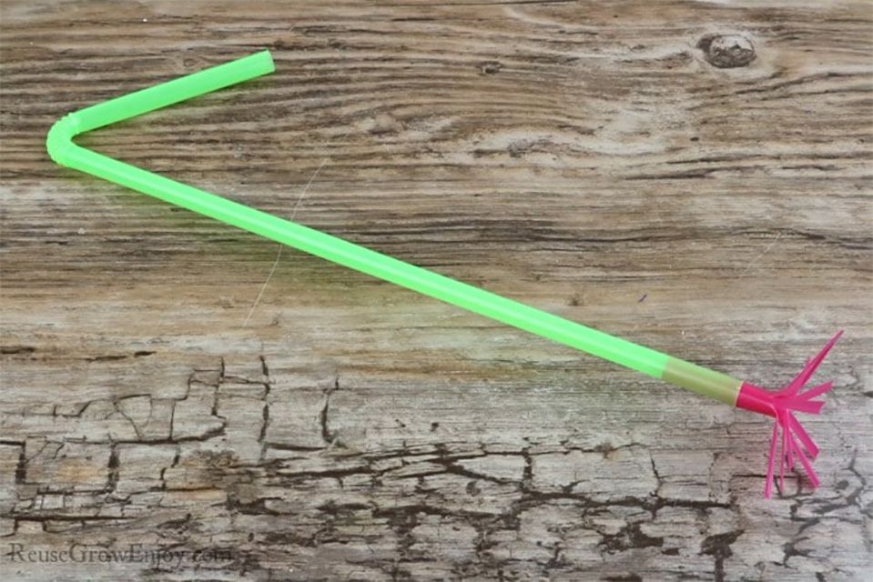 A drinking straw
