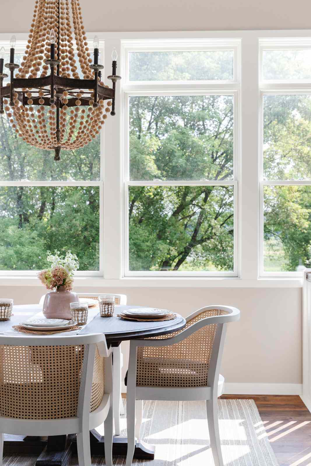 Lustre en perles de bois