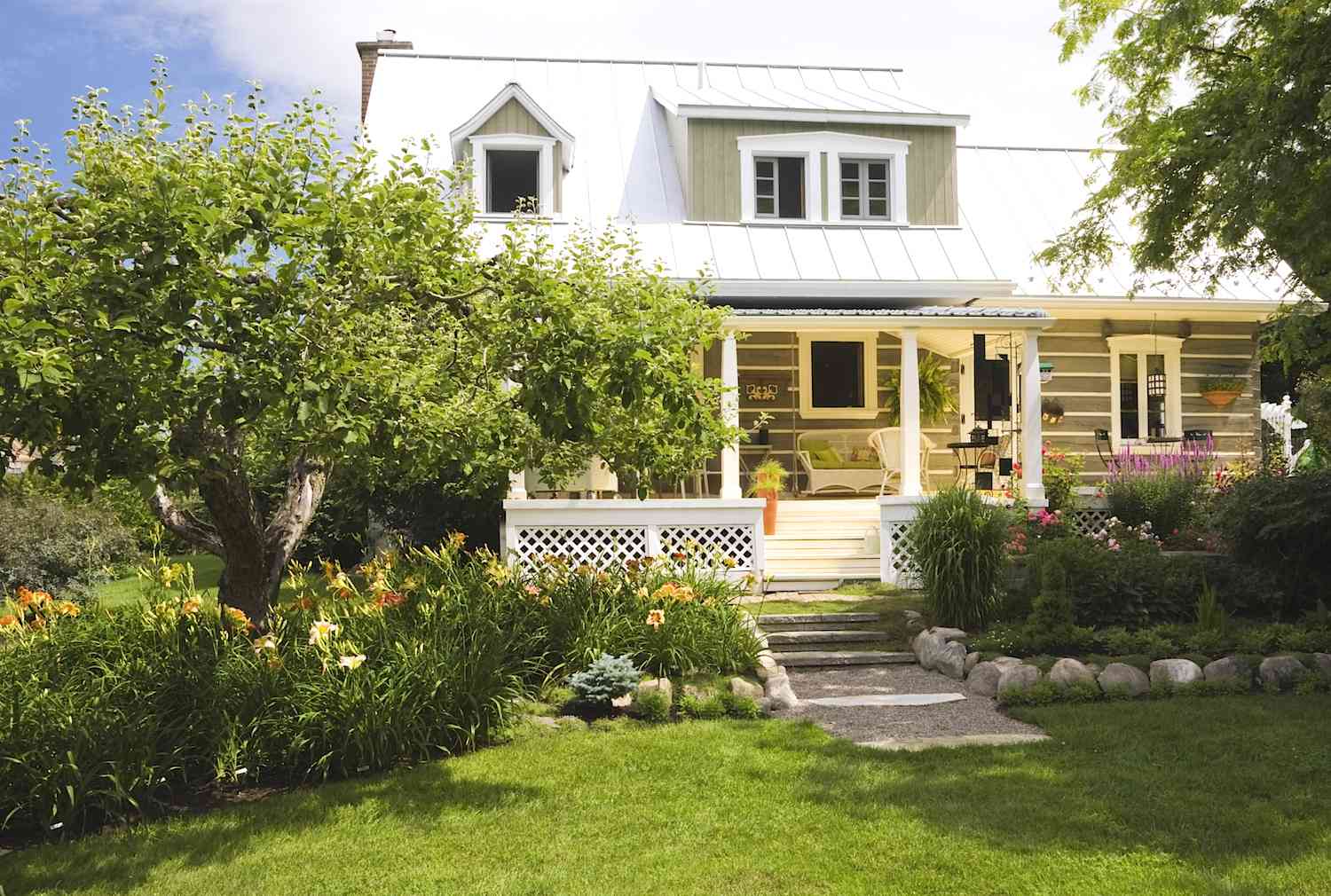 Enticing curb appeal ideas