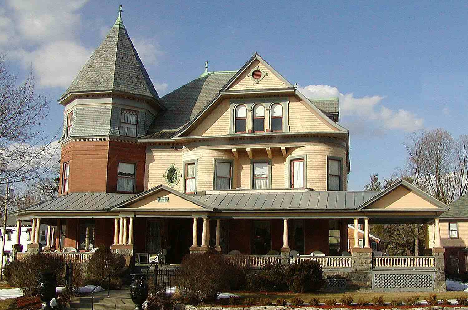 Queen Anne Haus in Saratoga Springs, New York