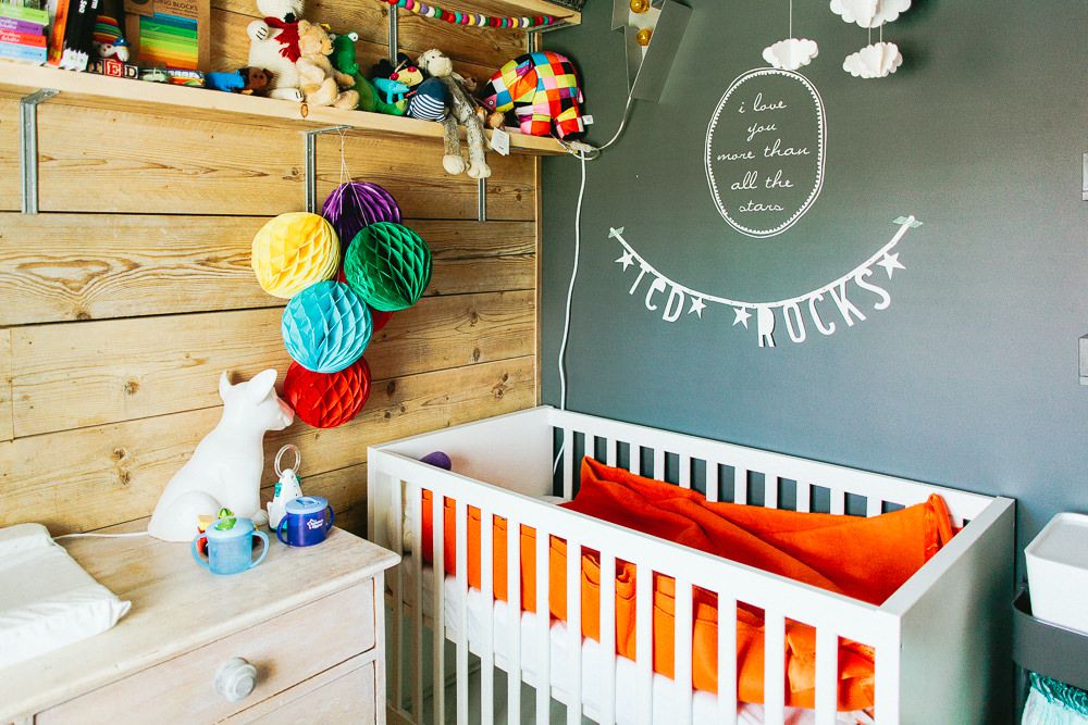 Rustique, earthy nursery with colorful accents