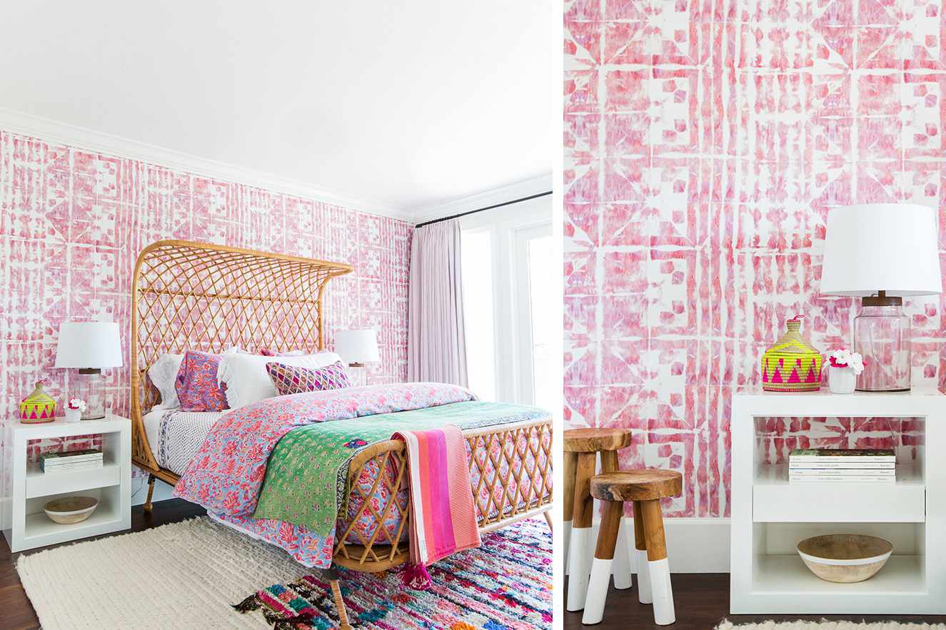 papel pintado dormitorio estampado rosa y blanco
