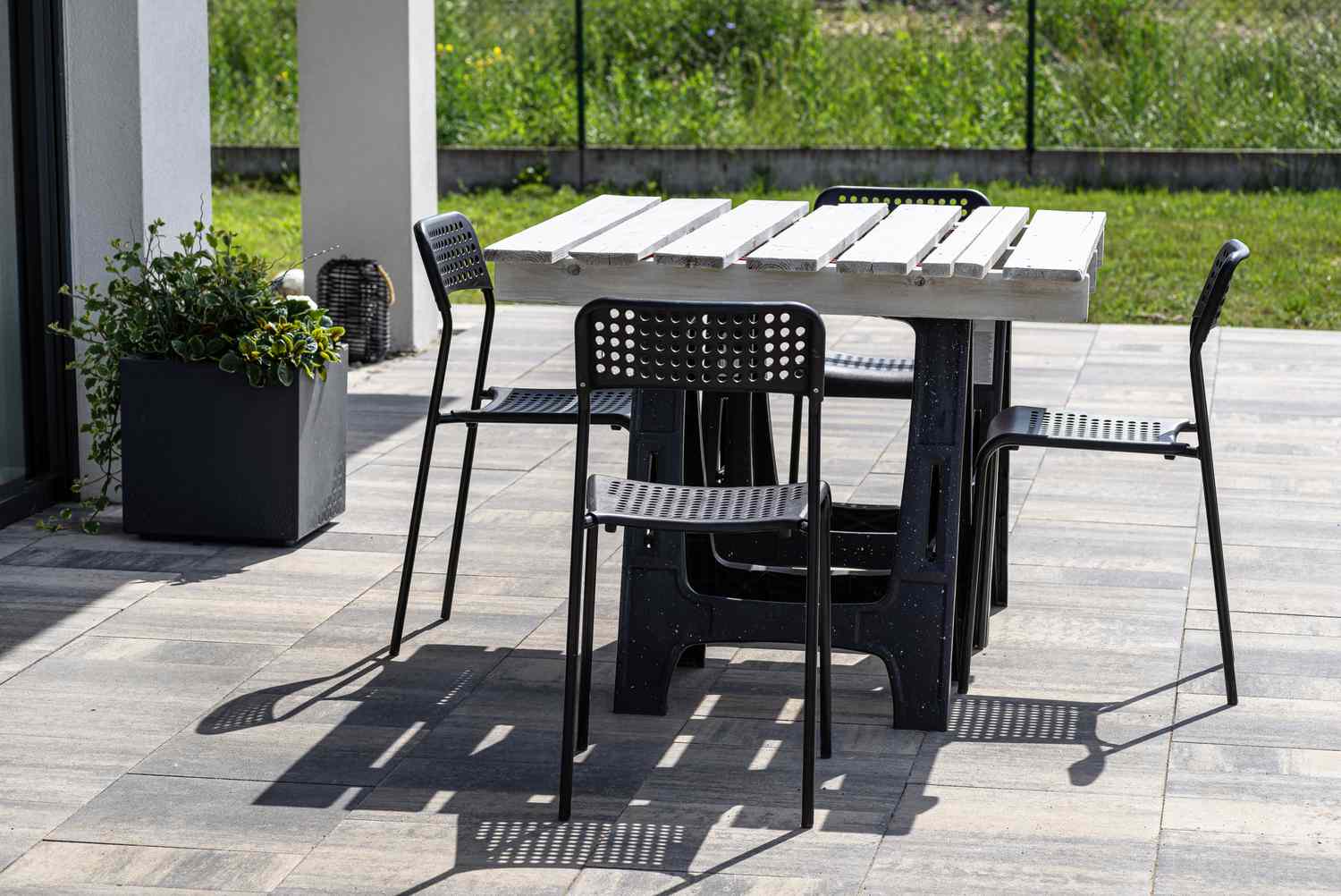 pallet wood outdoor dining table