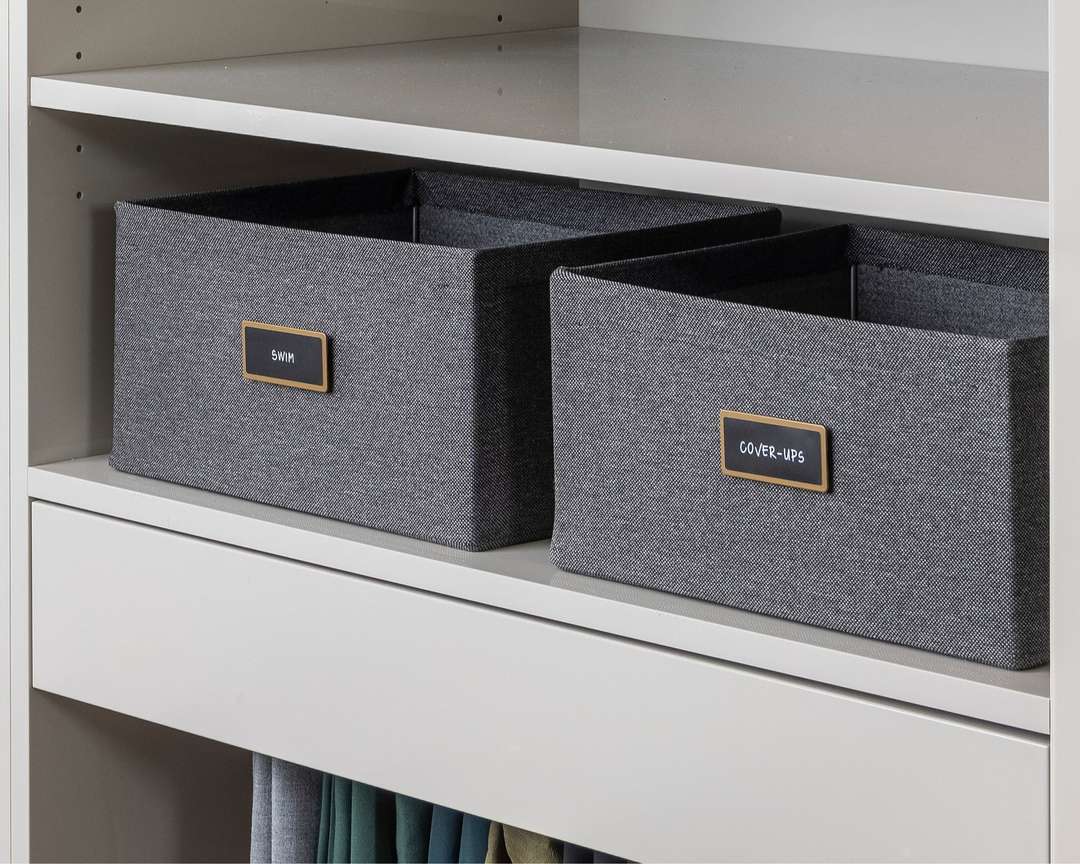 Labeled storage cubes