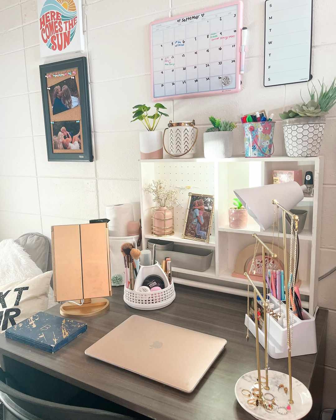 Hutch on dorm desk