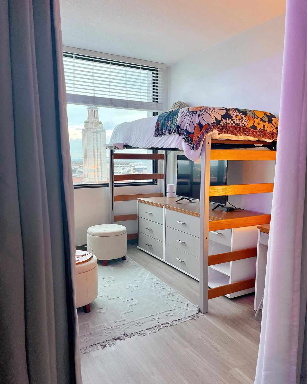 dormitorio-cama abuhardillado