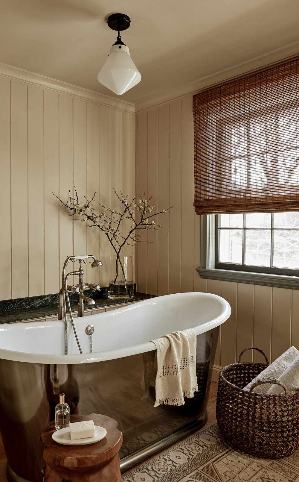 dark bathroom ideas beige