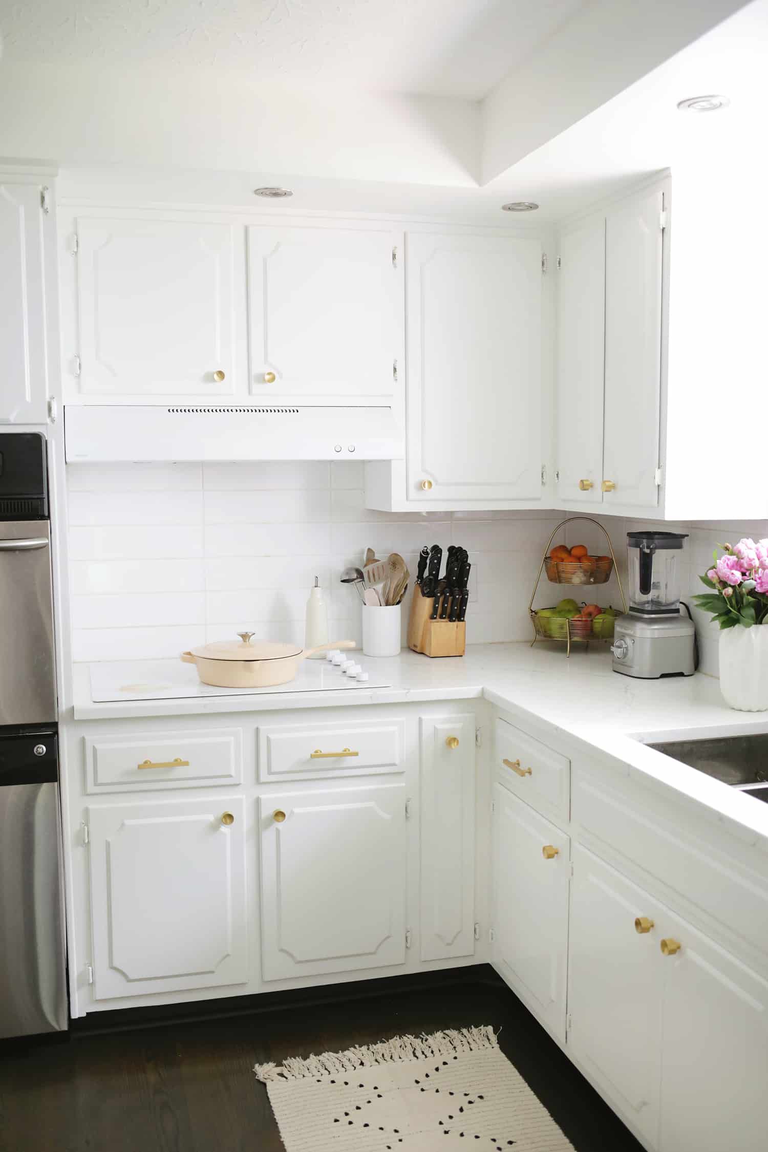 simple diy kitchen cabinet refresh