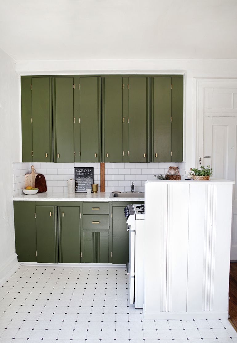 armários de cozinha pintados de bricolagem