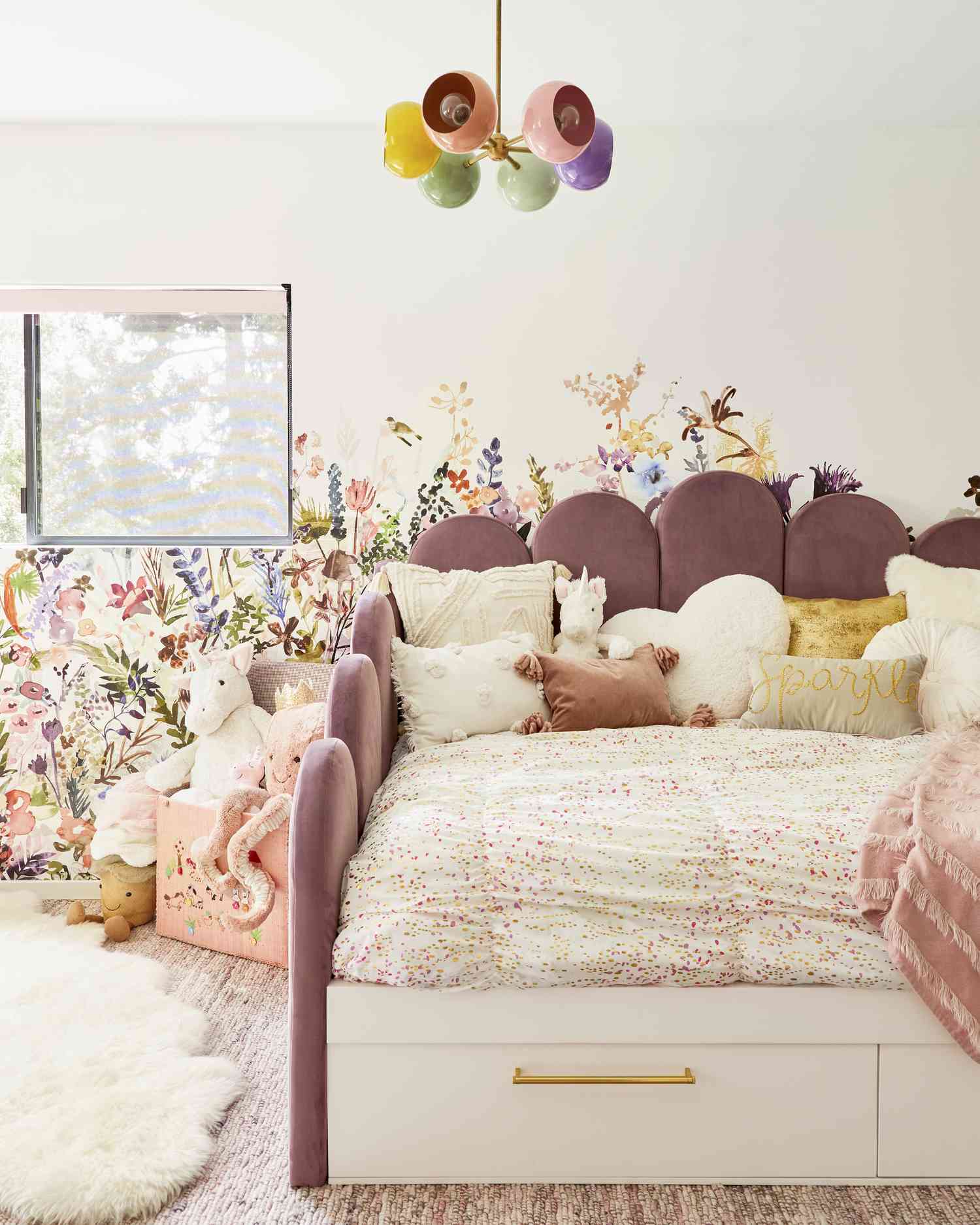 floral kid's room