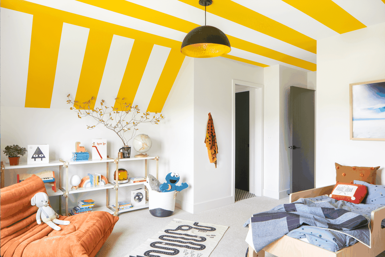 yellow stripe paint