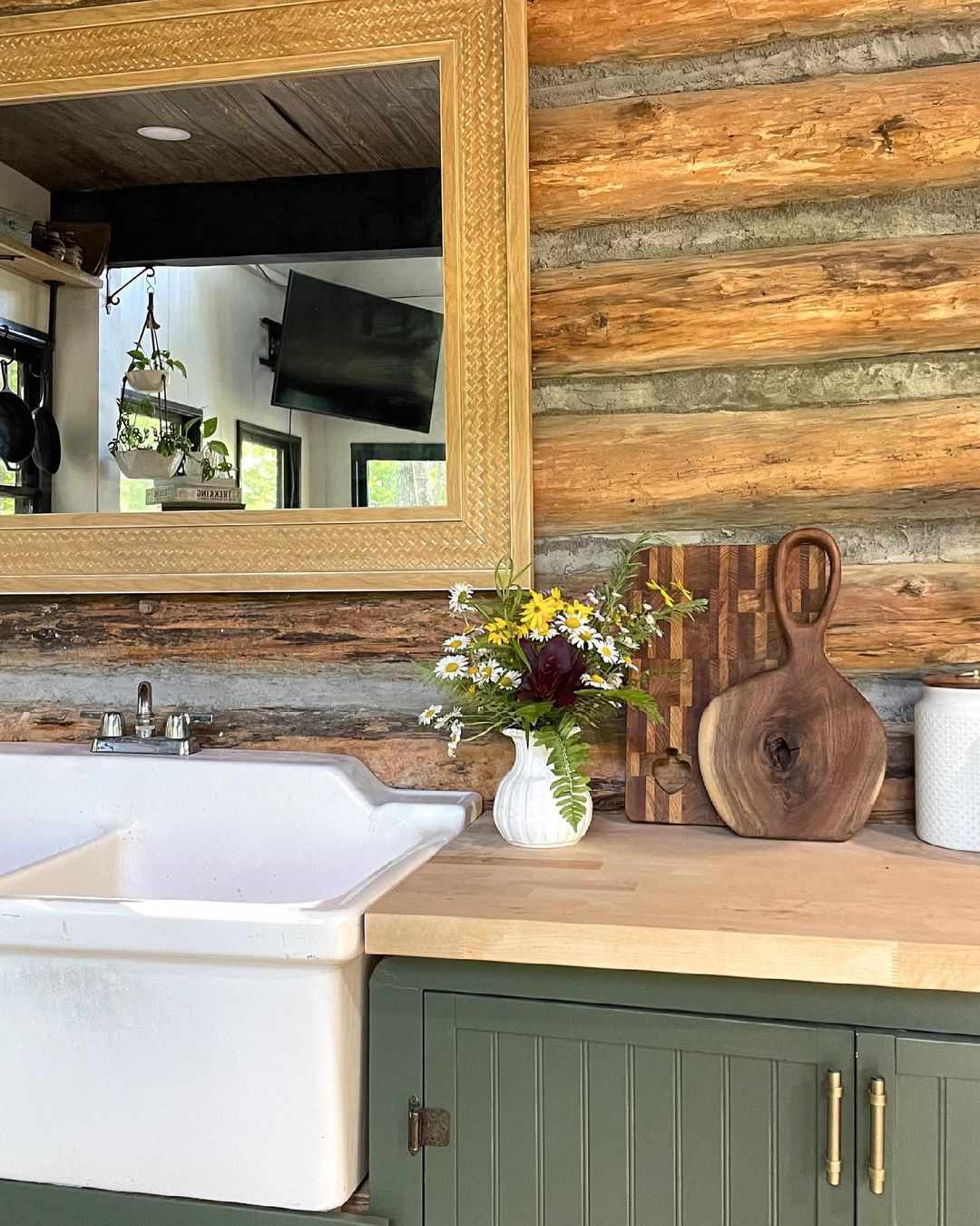 cuisine cabine avec miroir