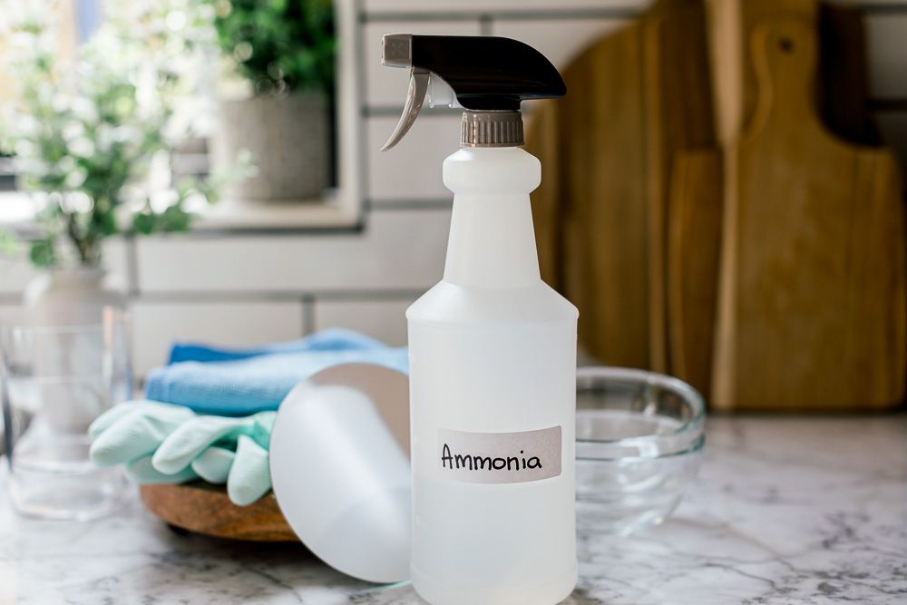 spray bottle of ammonia