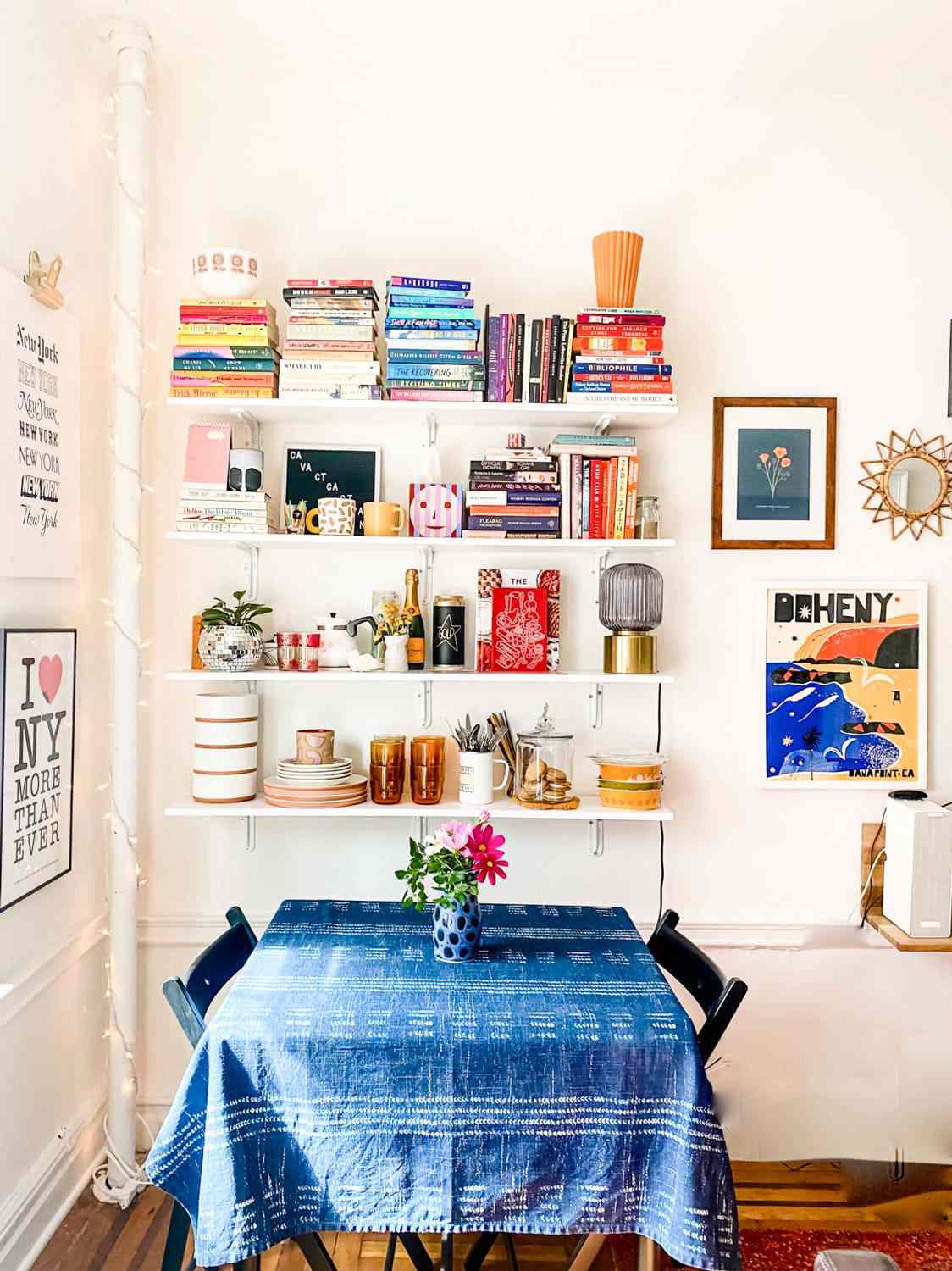 diy dining room bookshelves