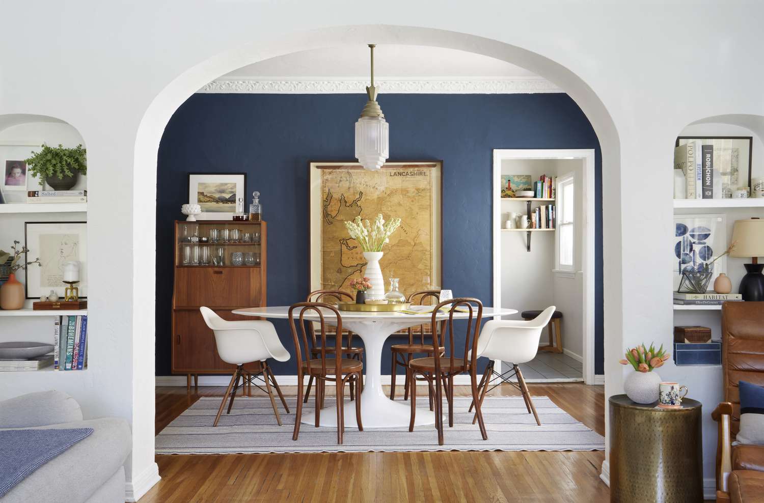 navy blue accent wall