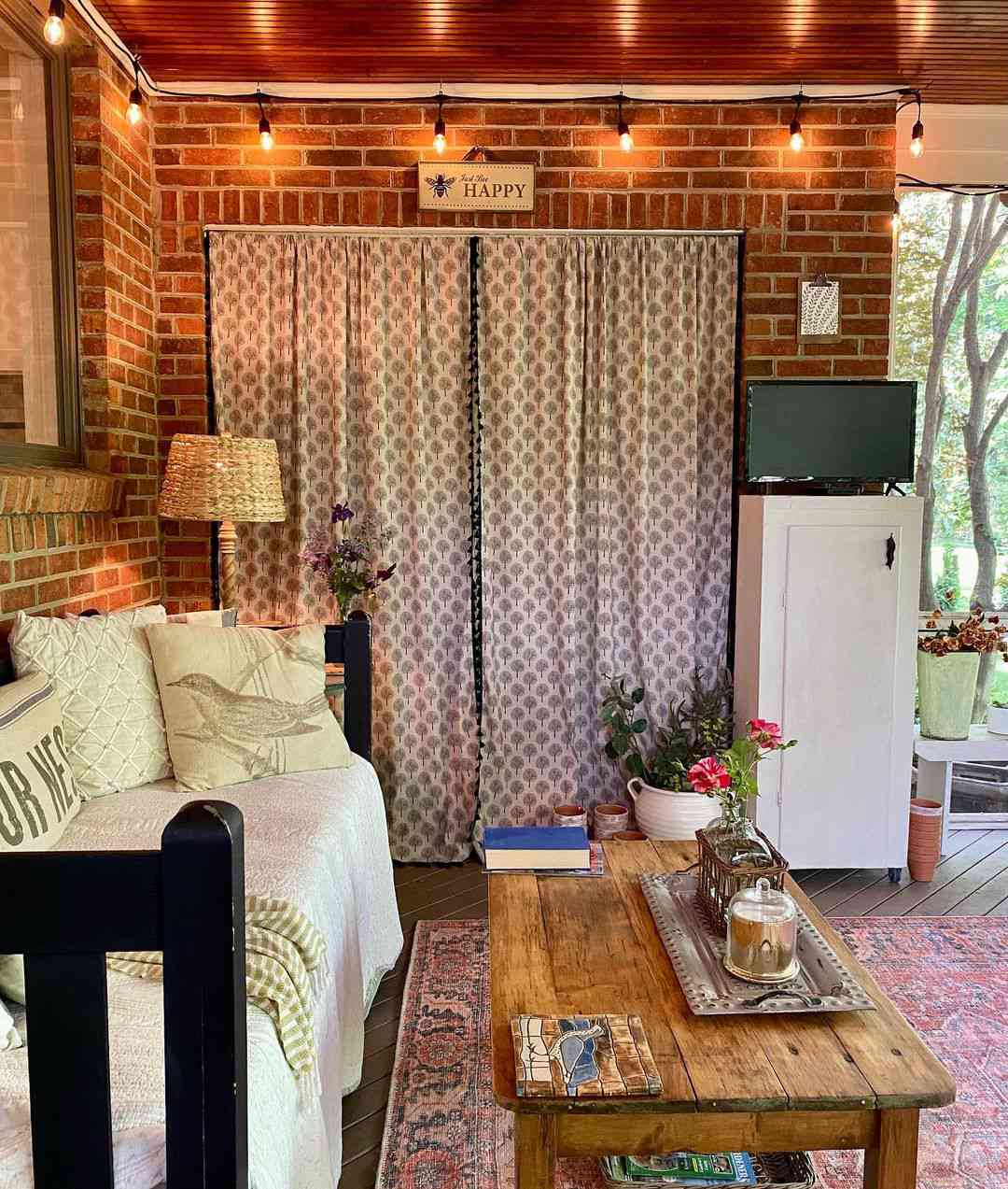 screen porch with coffee table