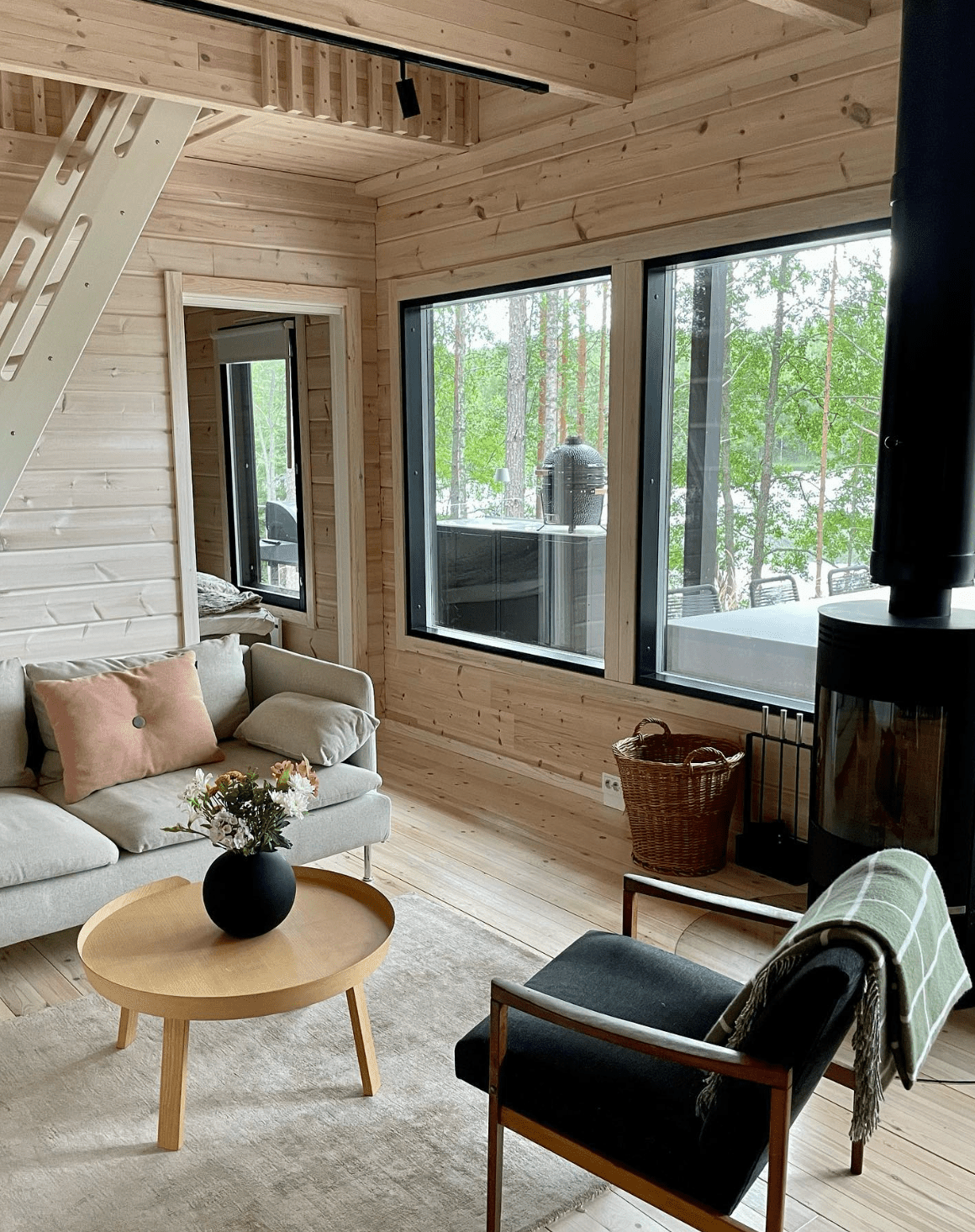 neutral cabin 