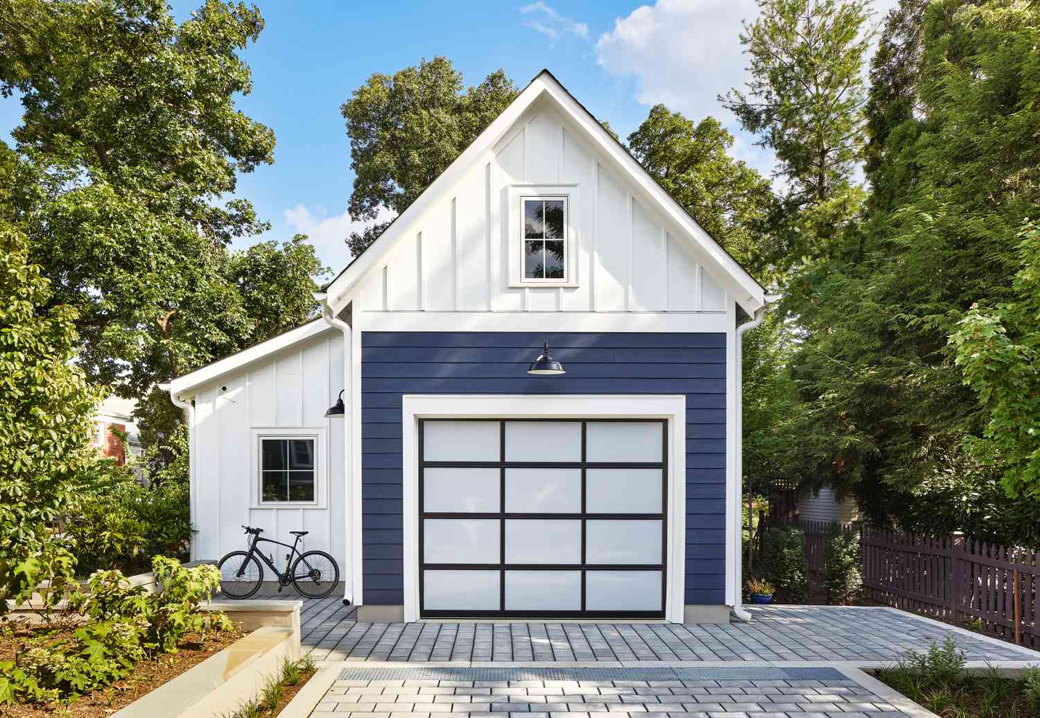 garage avec porte moderne