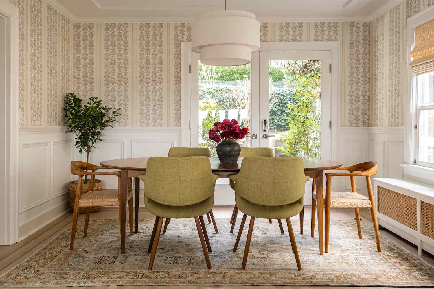 formal dining room wainscoting