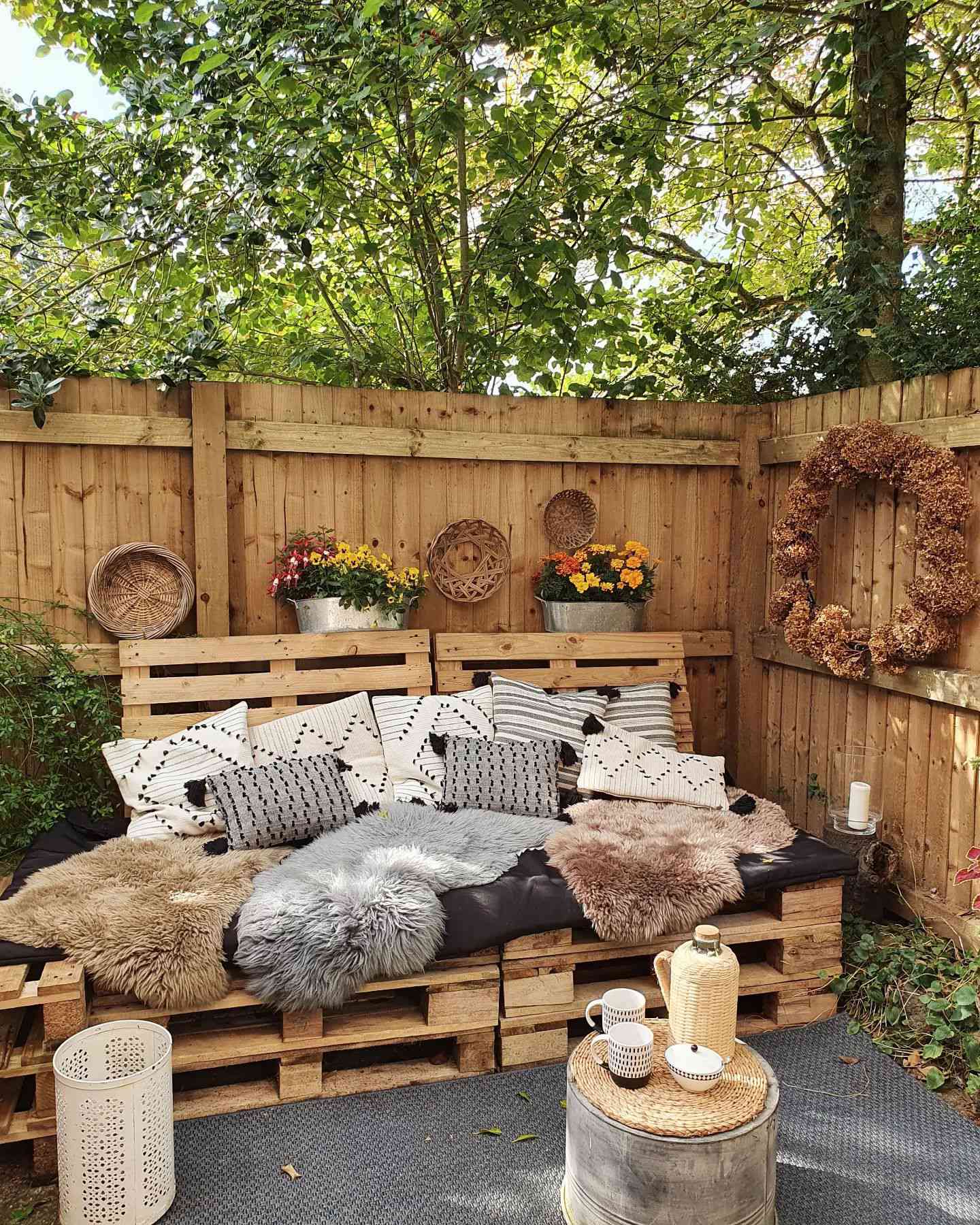 backyard rustic fall pallet bed