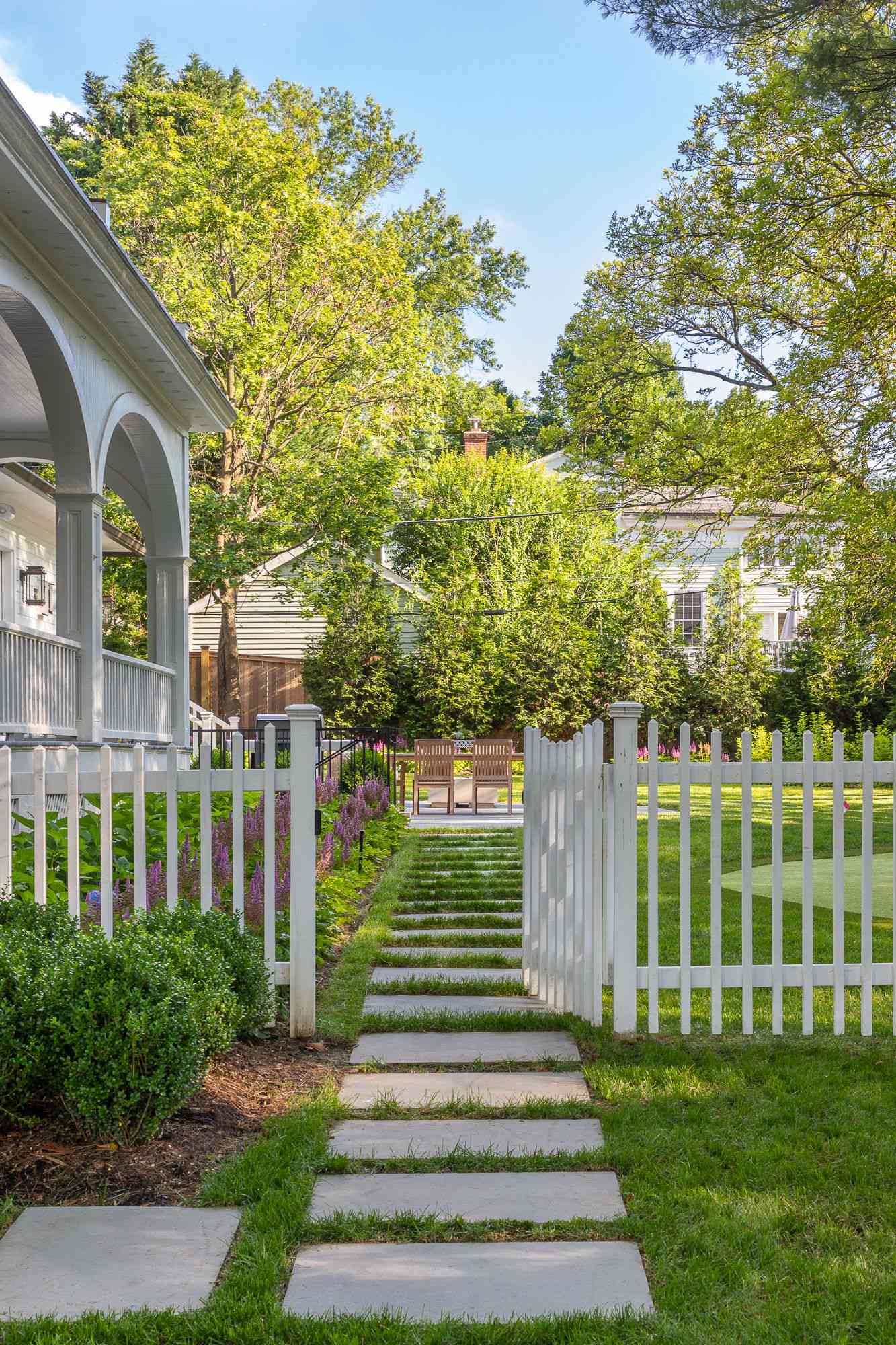 white picket fence