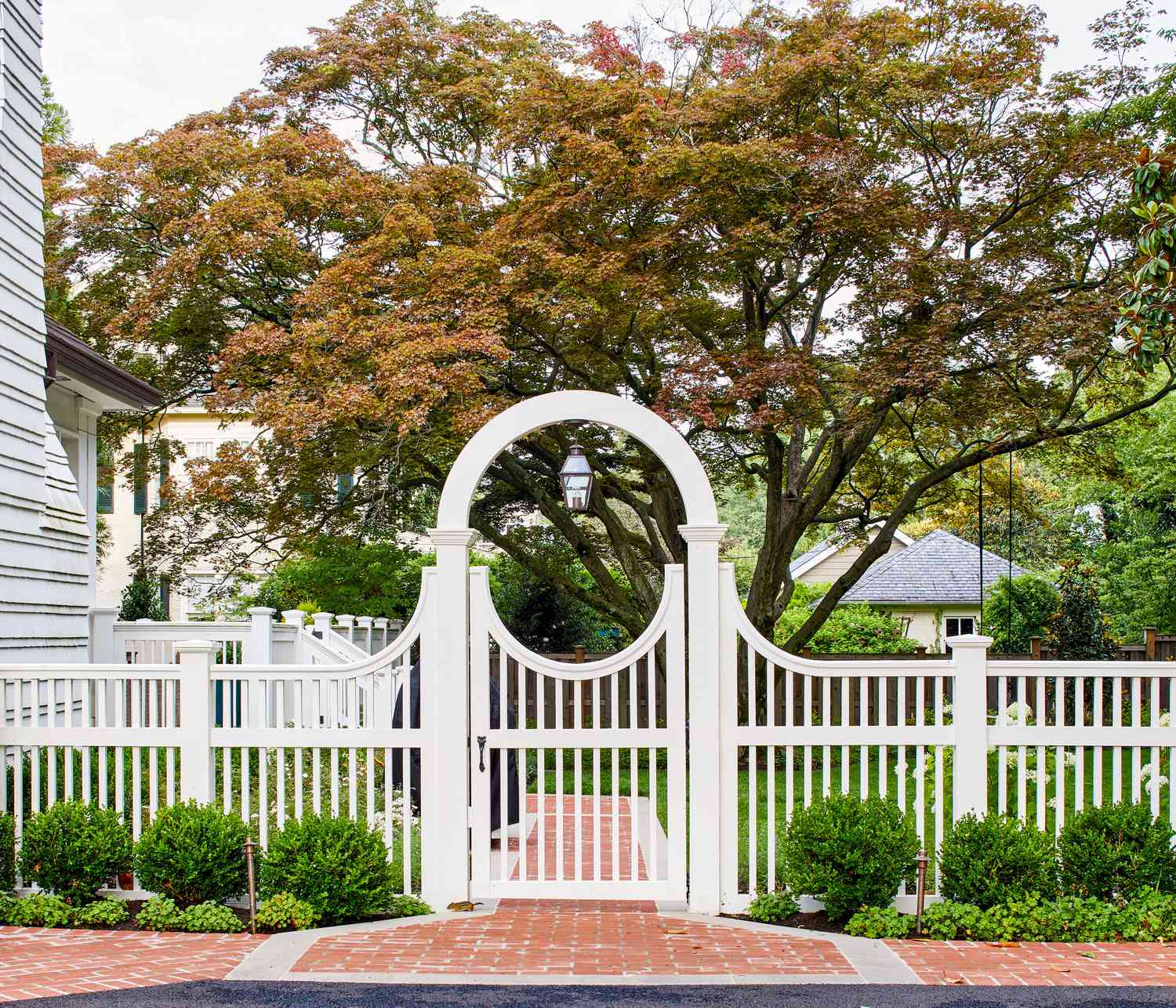 white wooden fence