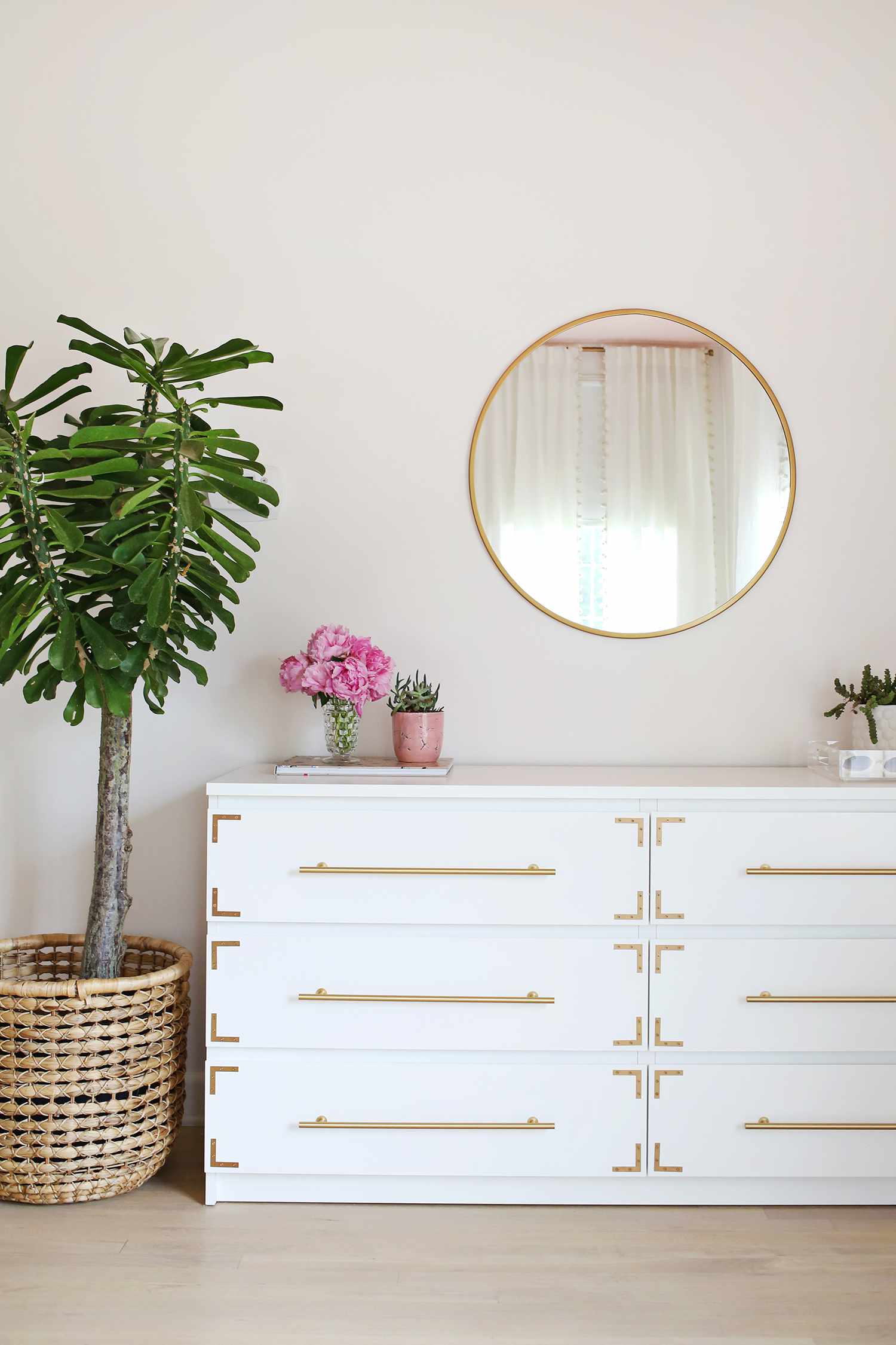 campaign style dresser hack