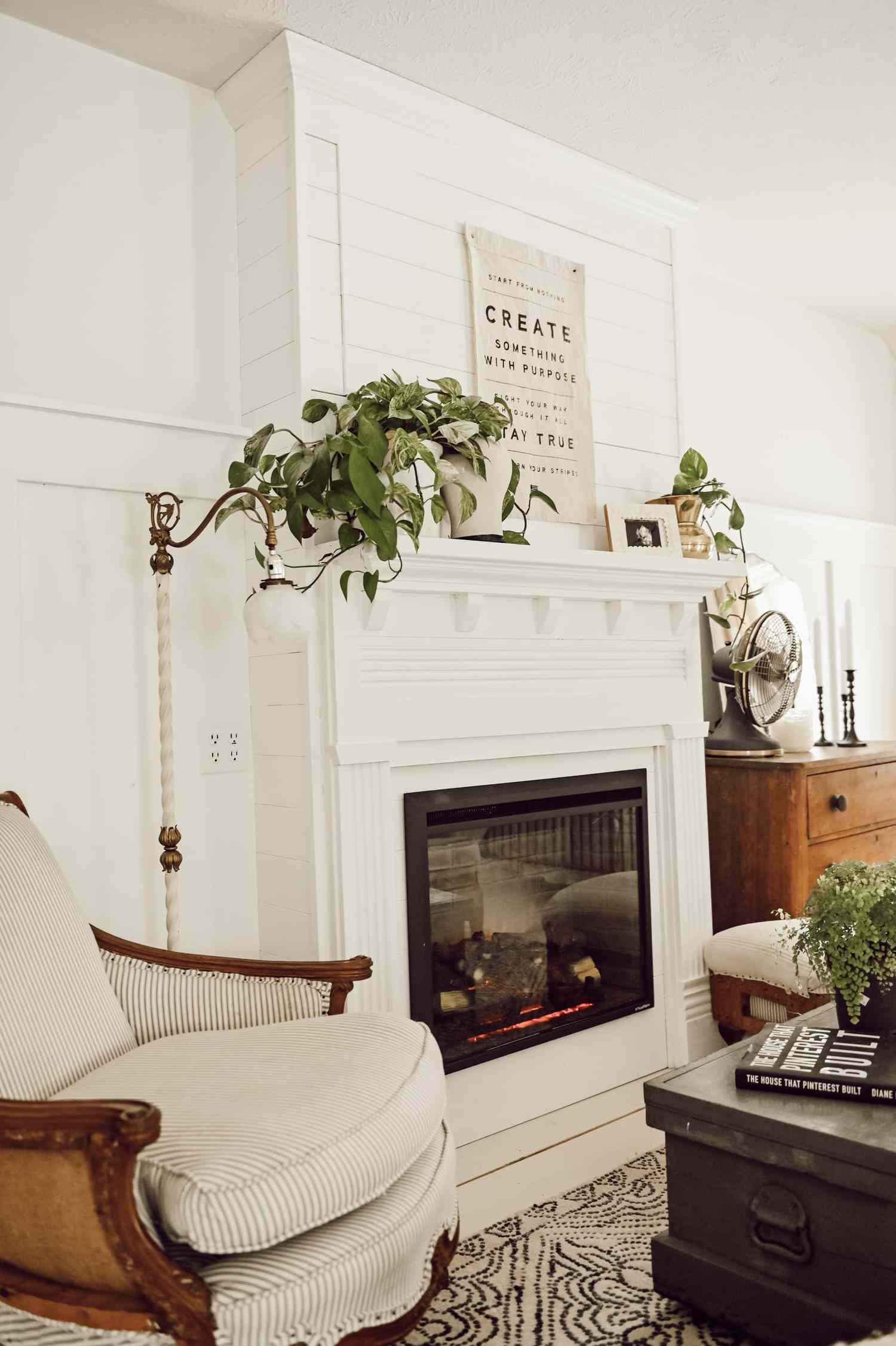 diy shiplap farmhouse fireplace