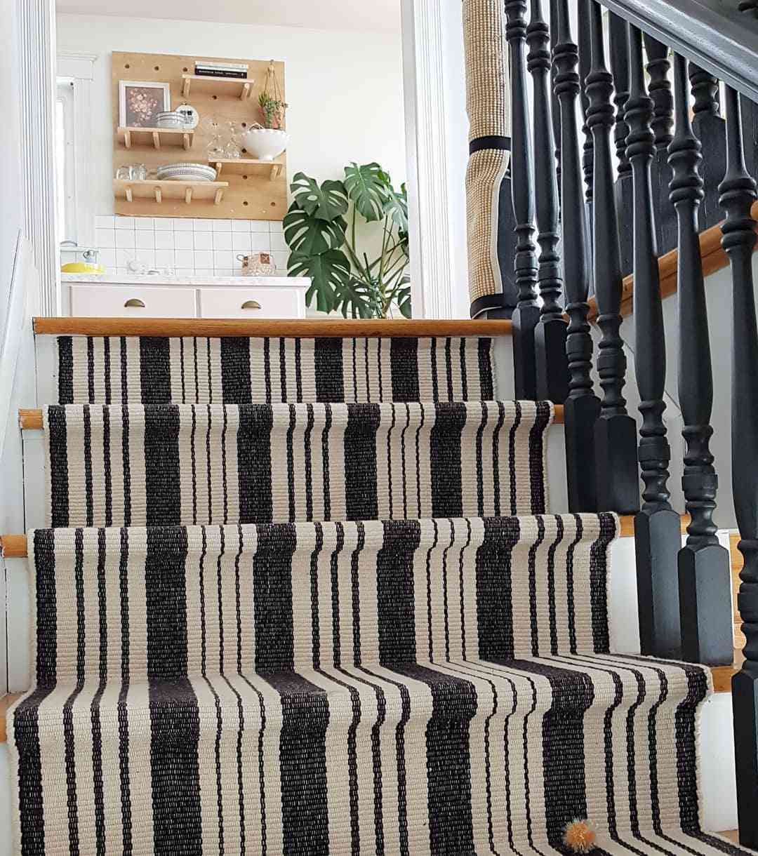 classic black and white striped runner