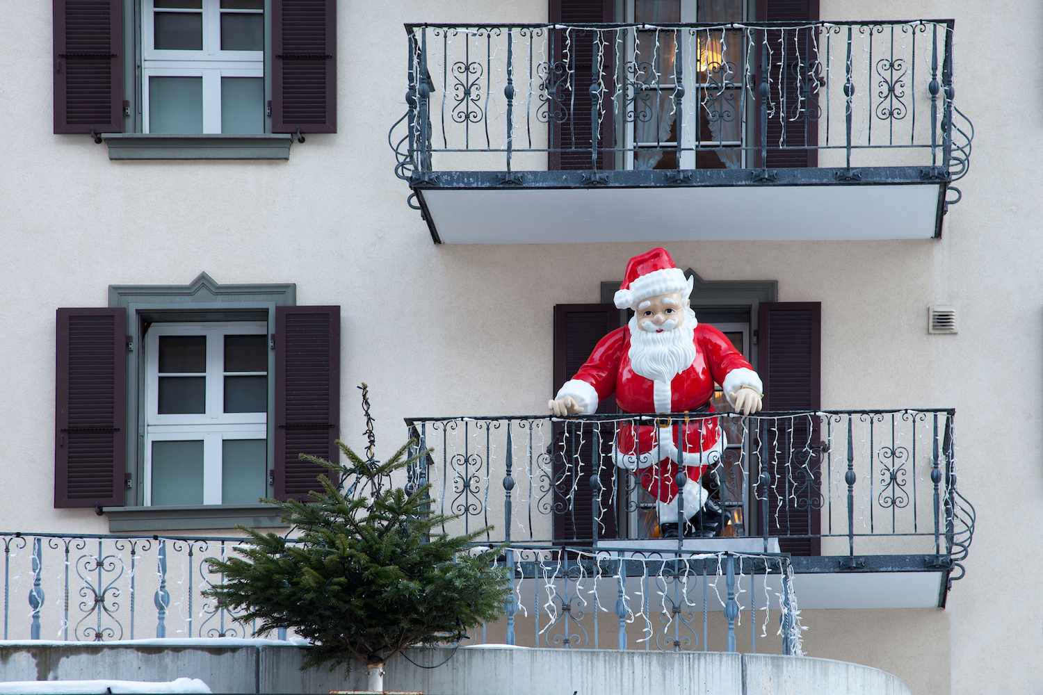 christmas balcony santa decorations