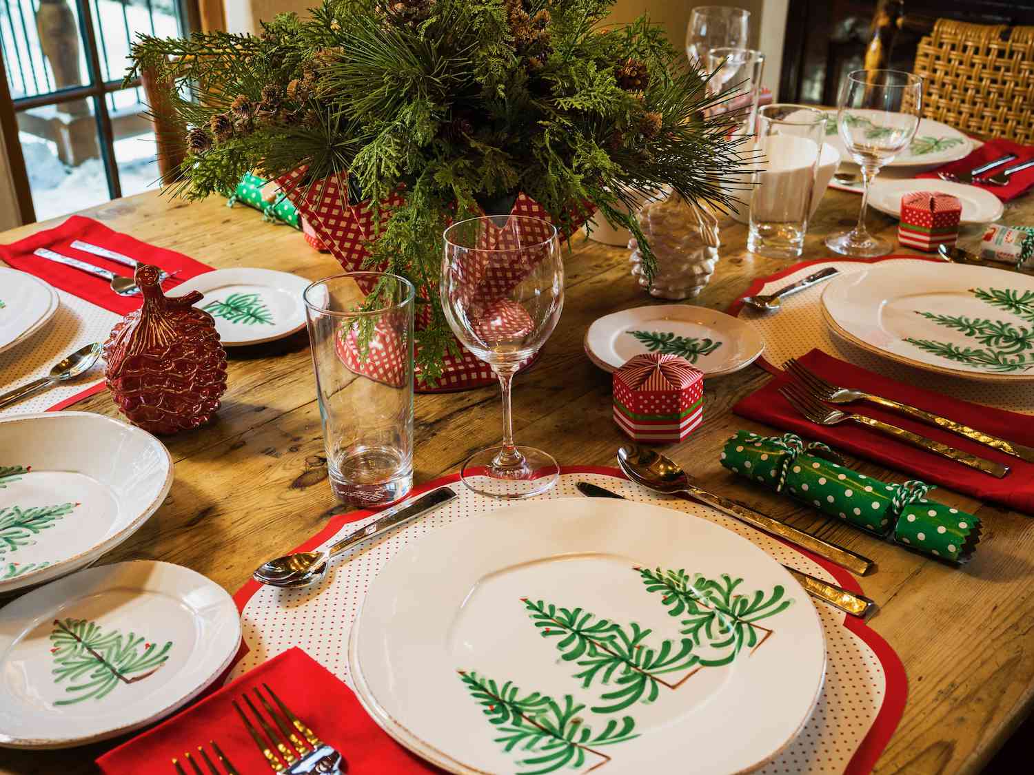 christmas centerpiece polka dots