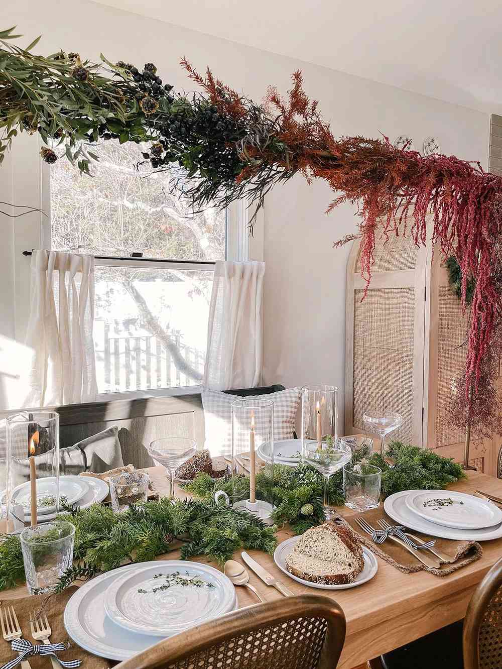 Rustic Christmas tablescape