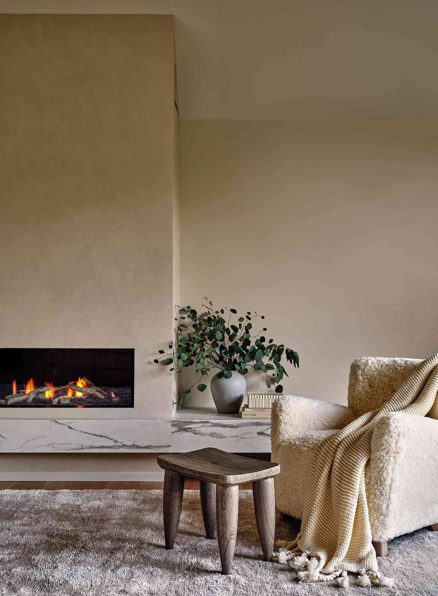 linear fireplace ideas with ledge