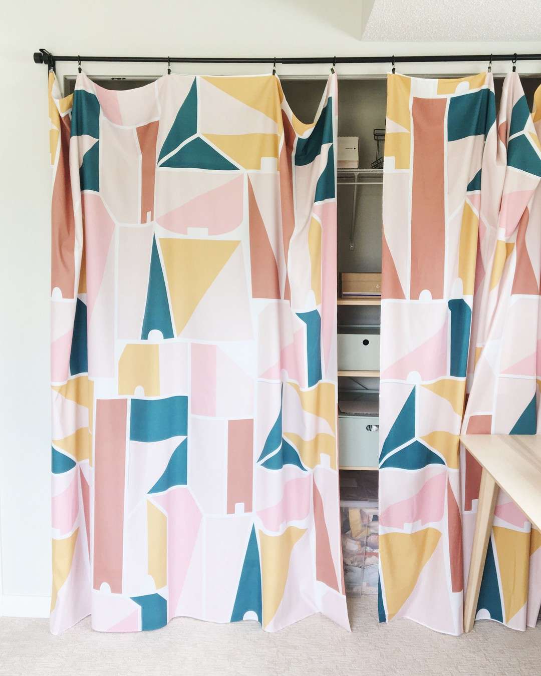 cortinas coloridas para closet
