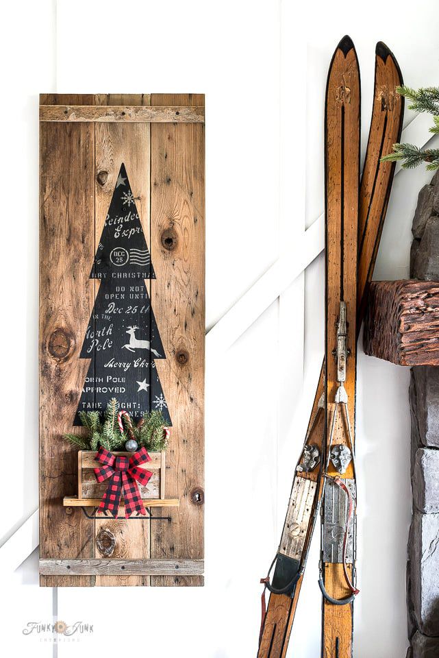 Ein Weihnachtsbaumschild aus Holz