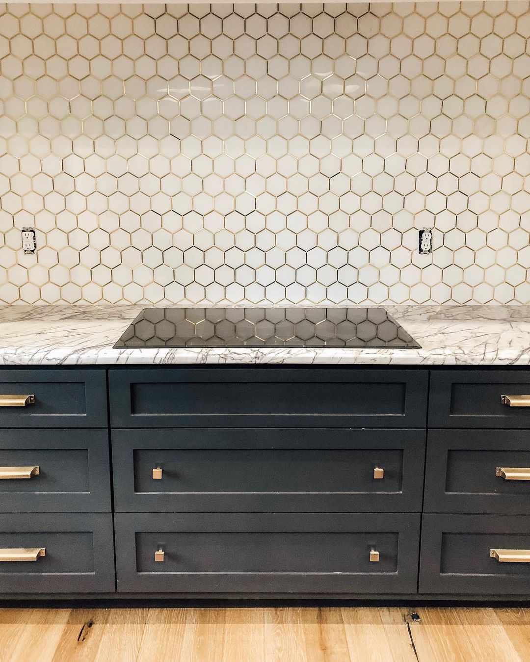 honeycomb backsplash