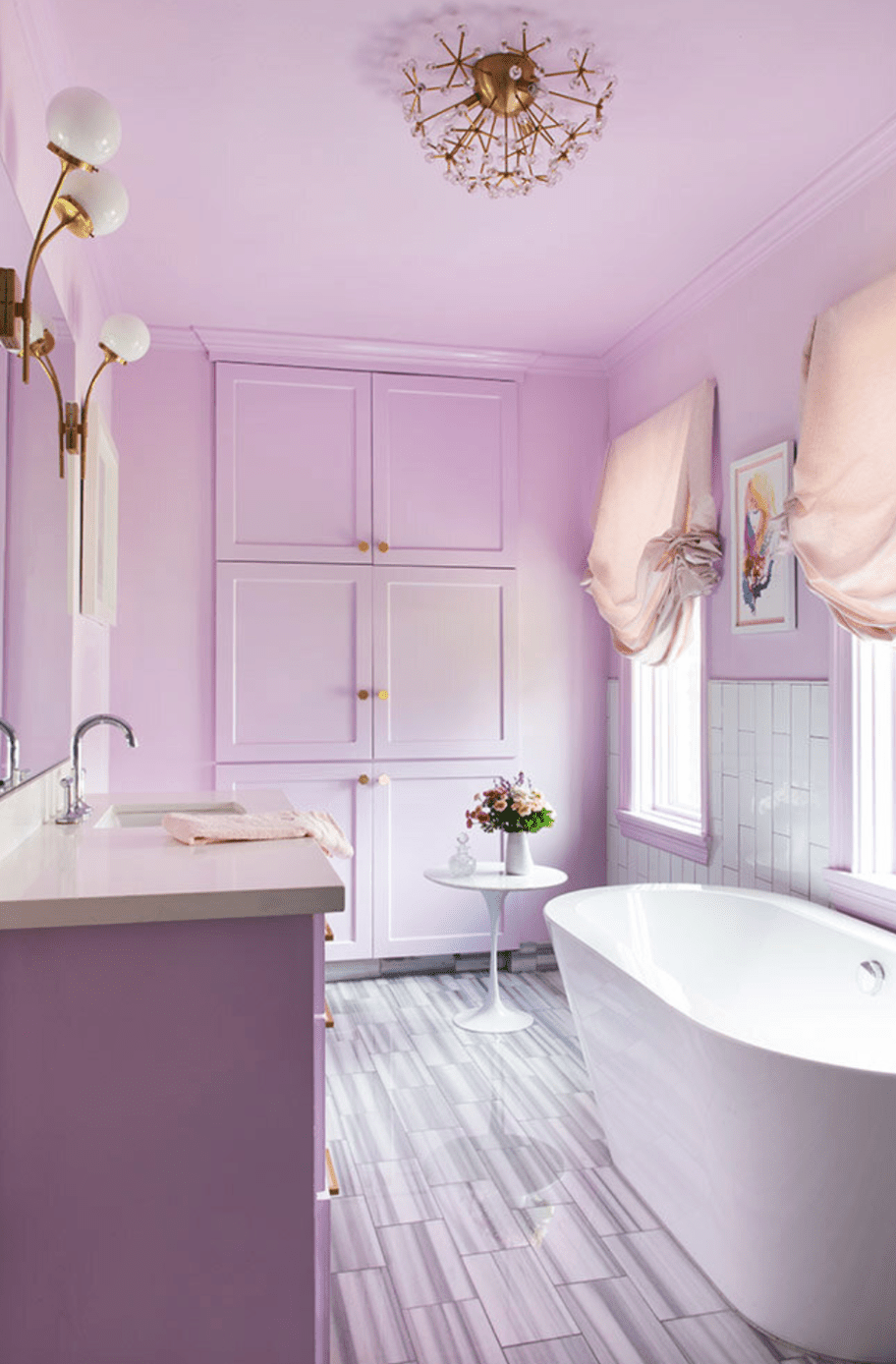 banheiro lilás