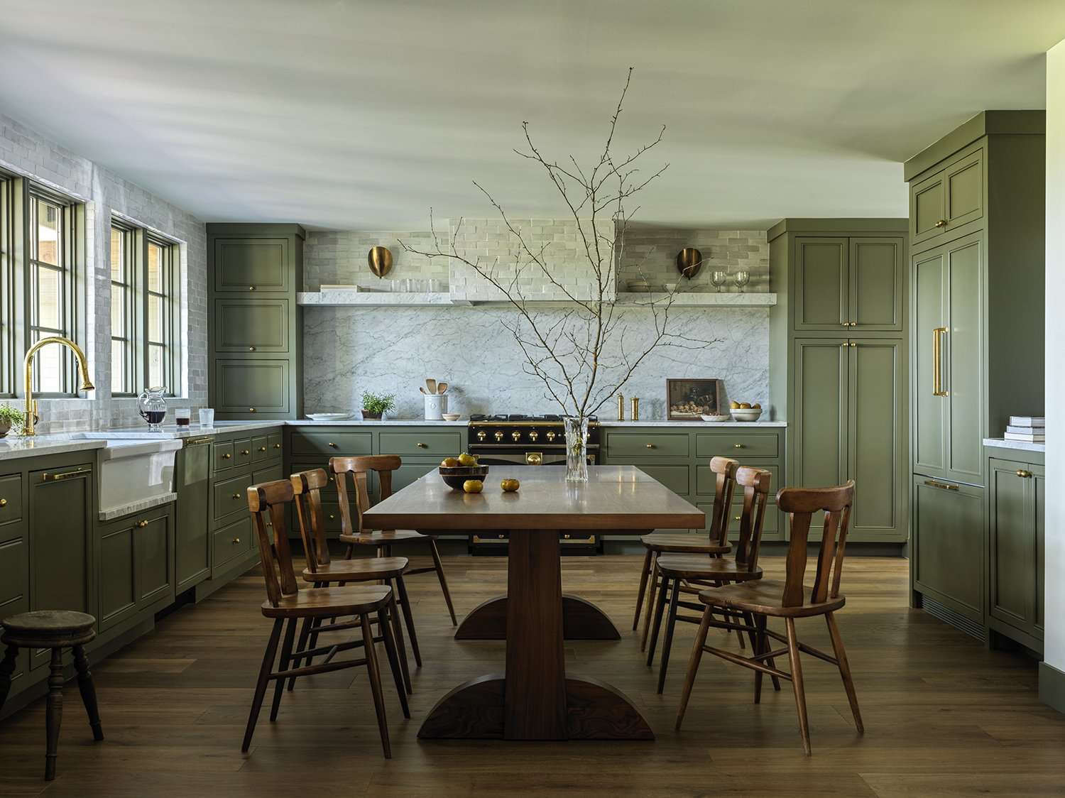 modern farmhouse dining room table