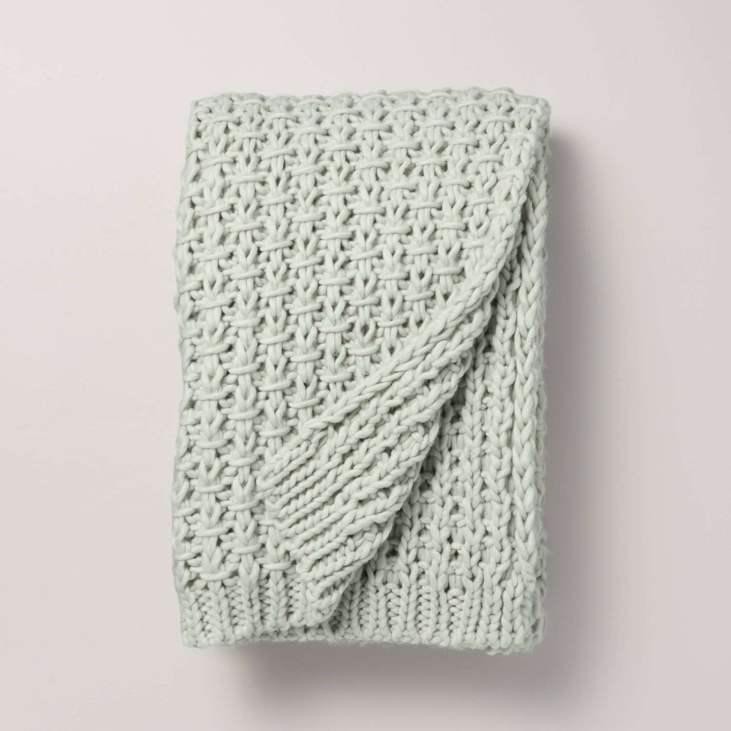 Light green chunky throw blanket