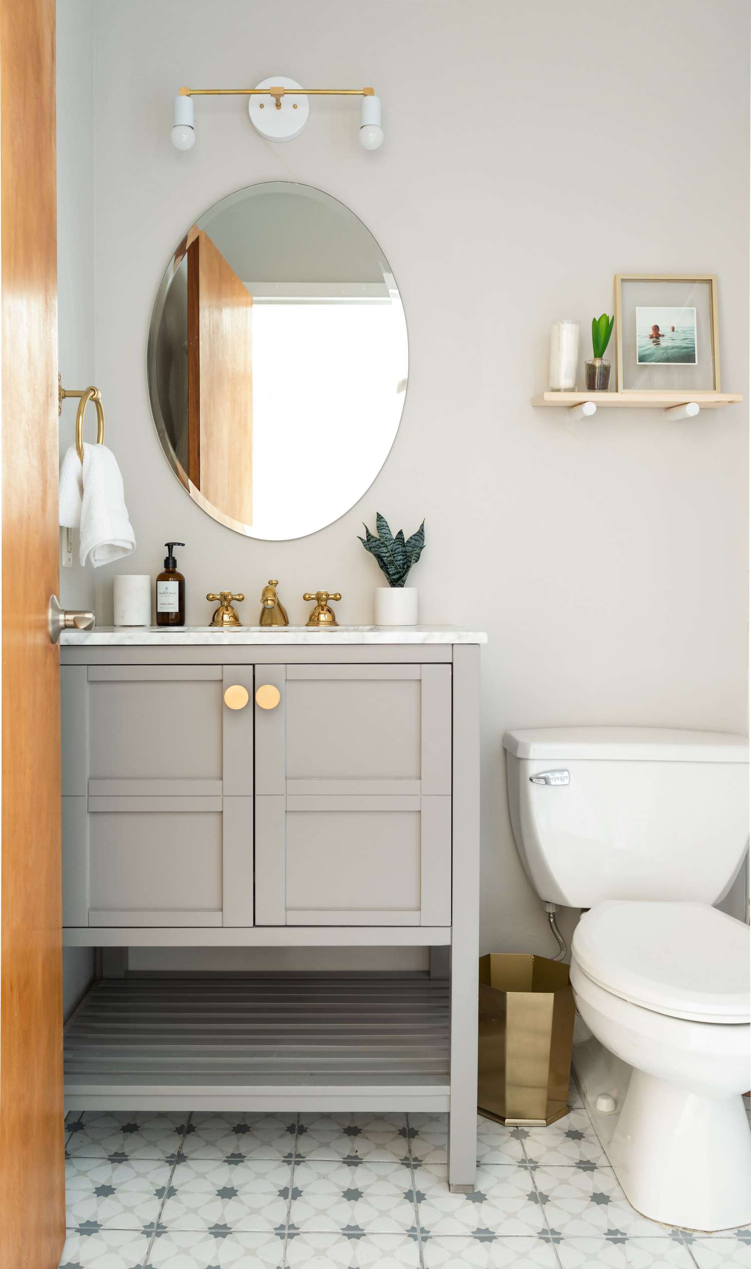 neutral patterned bathroom floor tile ideas