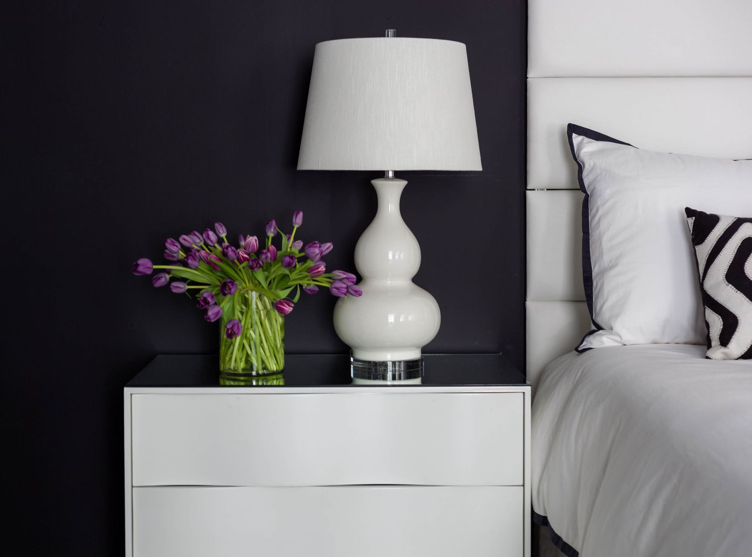 black accent wall bedroom decor