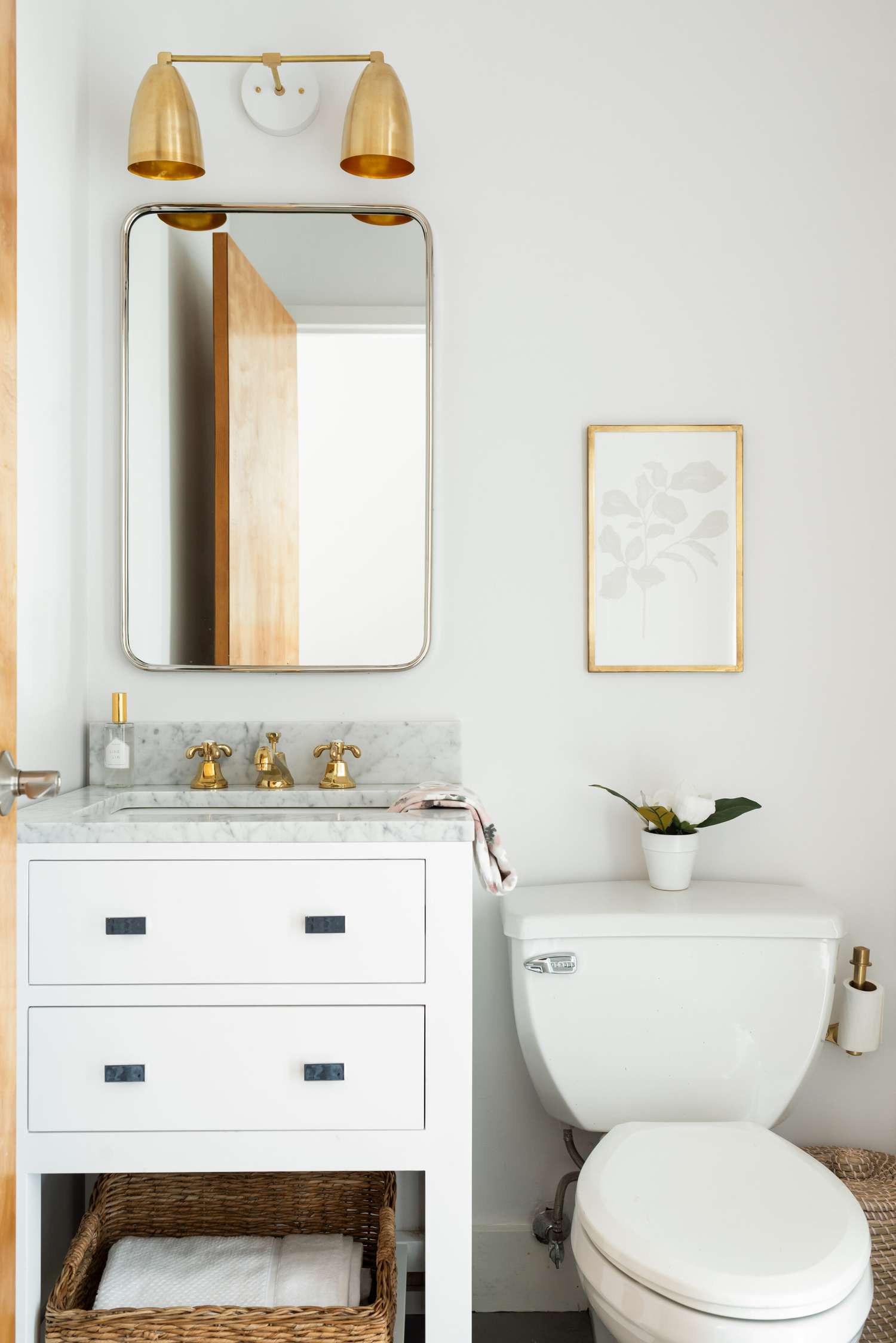 neutral gray-white bathroom paint colors