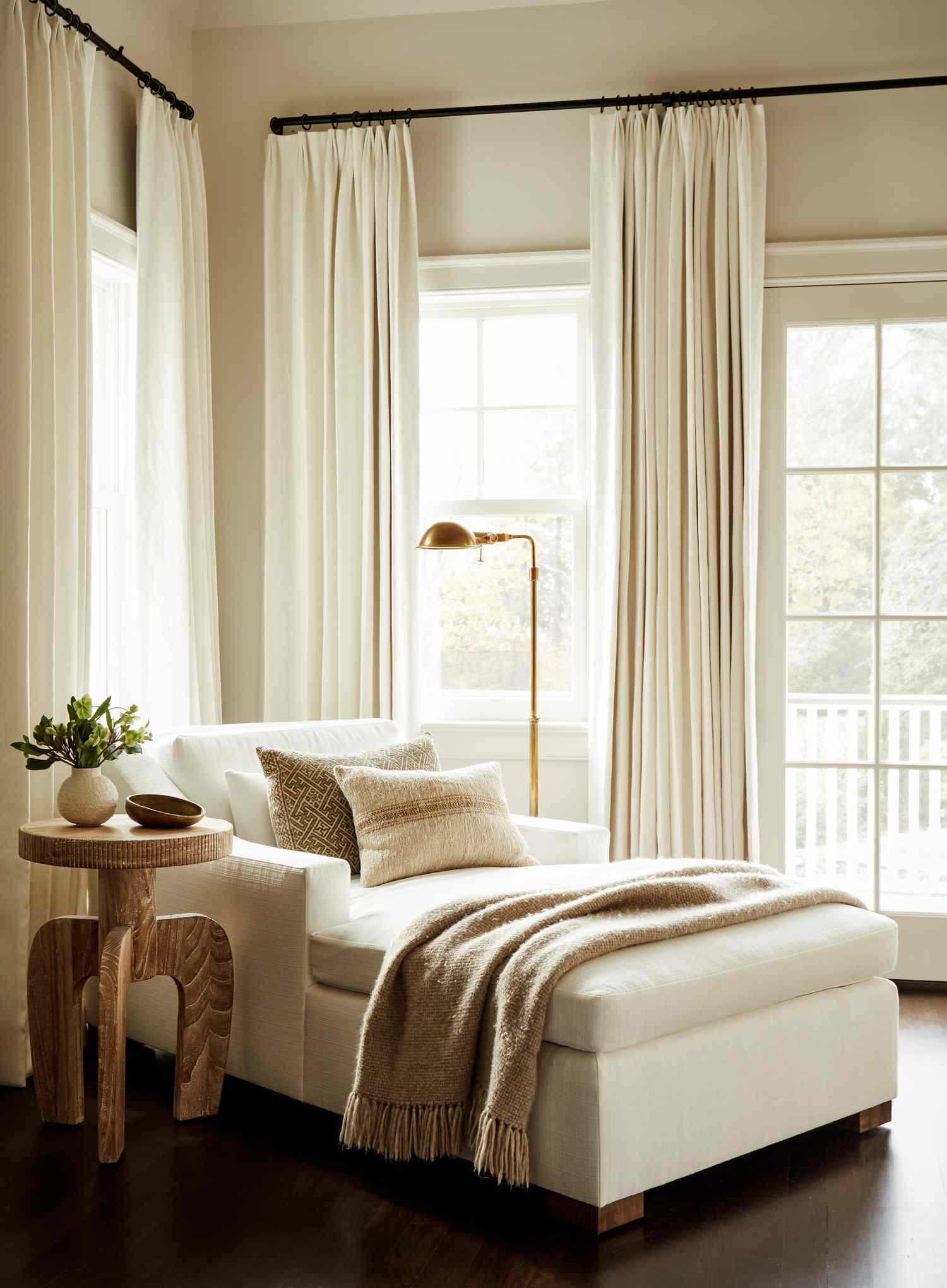 cozy bedroom reading chair