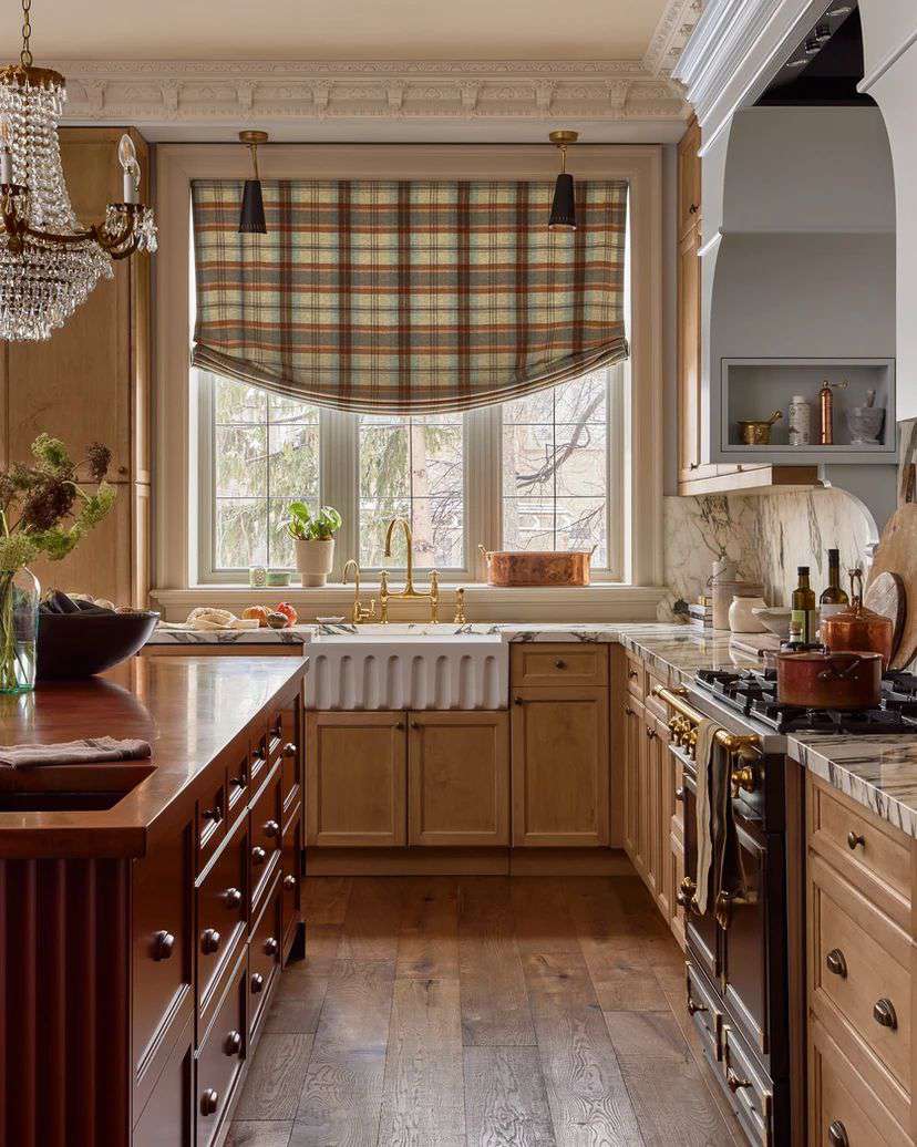 traditional kitchen window trim ideas
