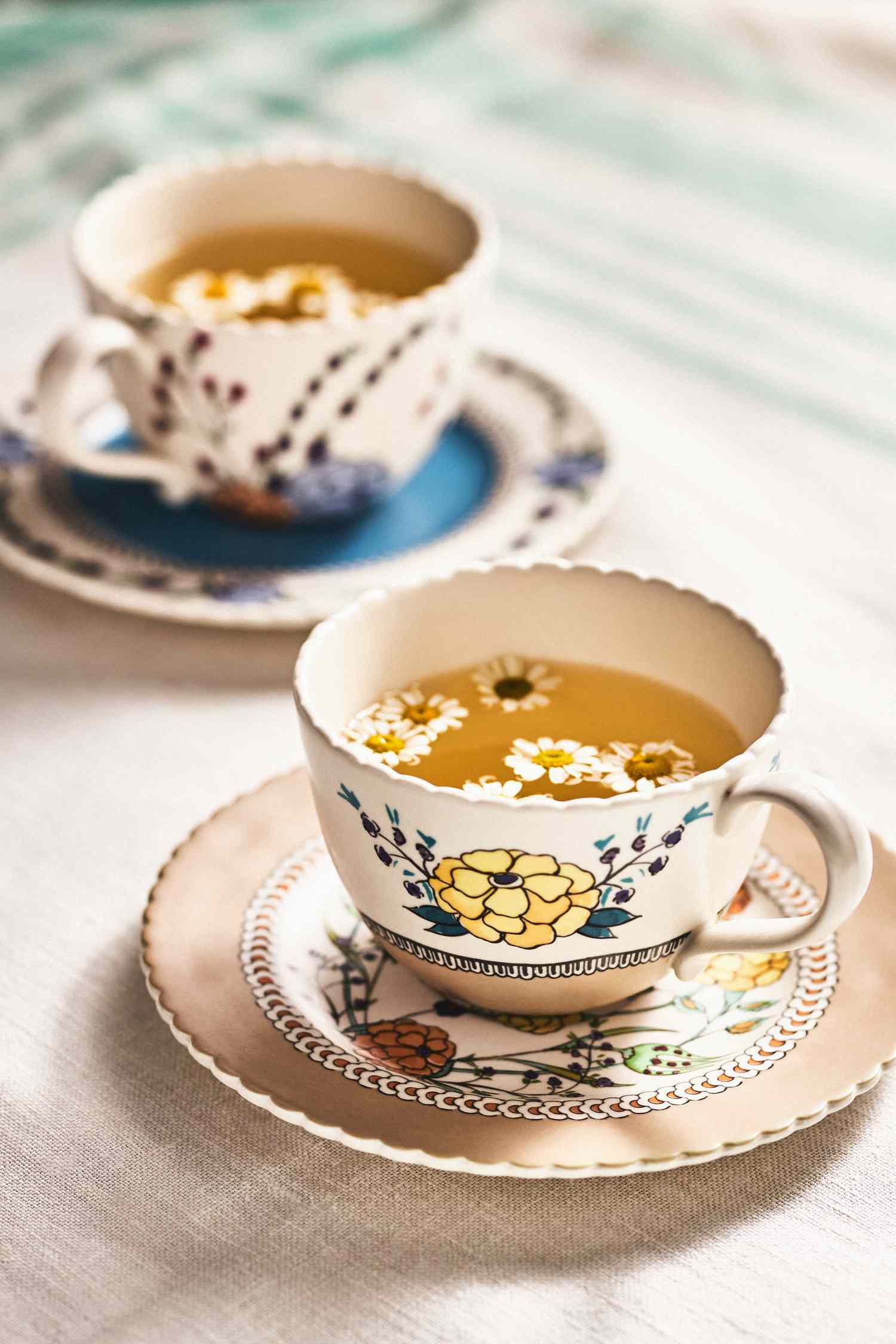 Anthropologie e o conjunto de xícaras de chá de Betül Tunç