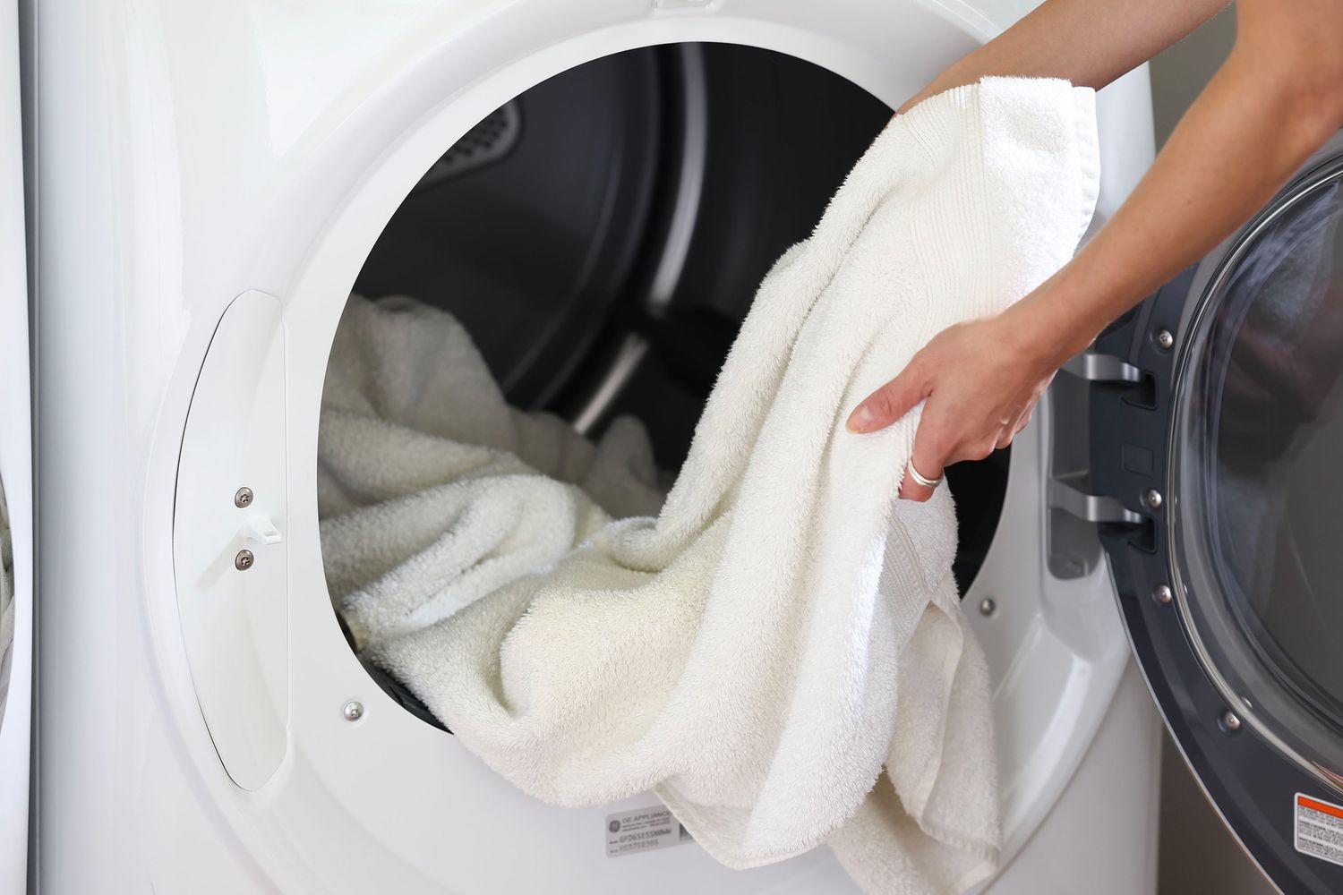 Com que frequência lavar toalhas de banho